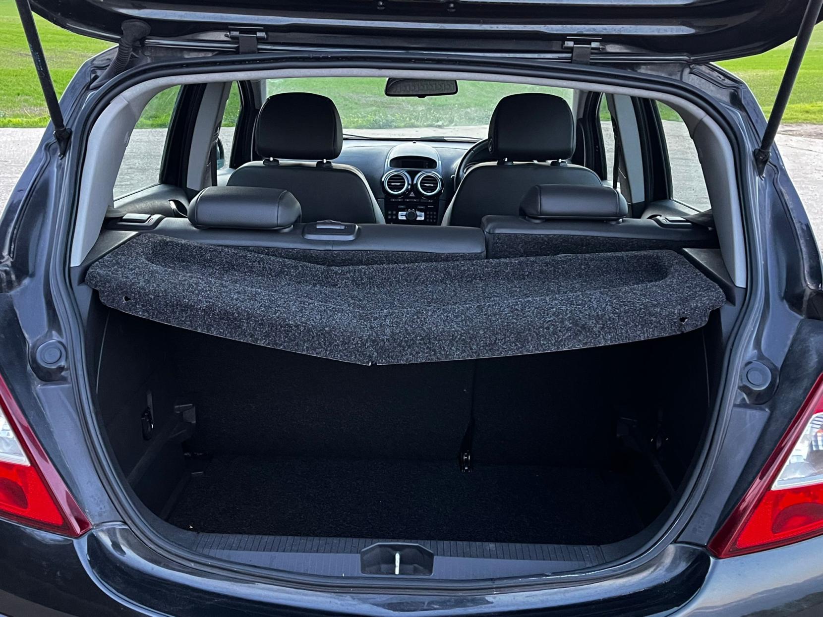 Vauxhall Corsa 1.4 16V SE Hatchback 5dr Petrol Manual Wide Ratio Euro 5 (100 ps)