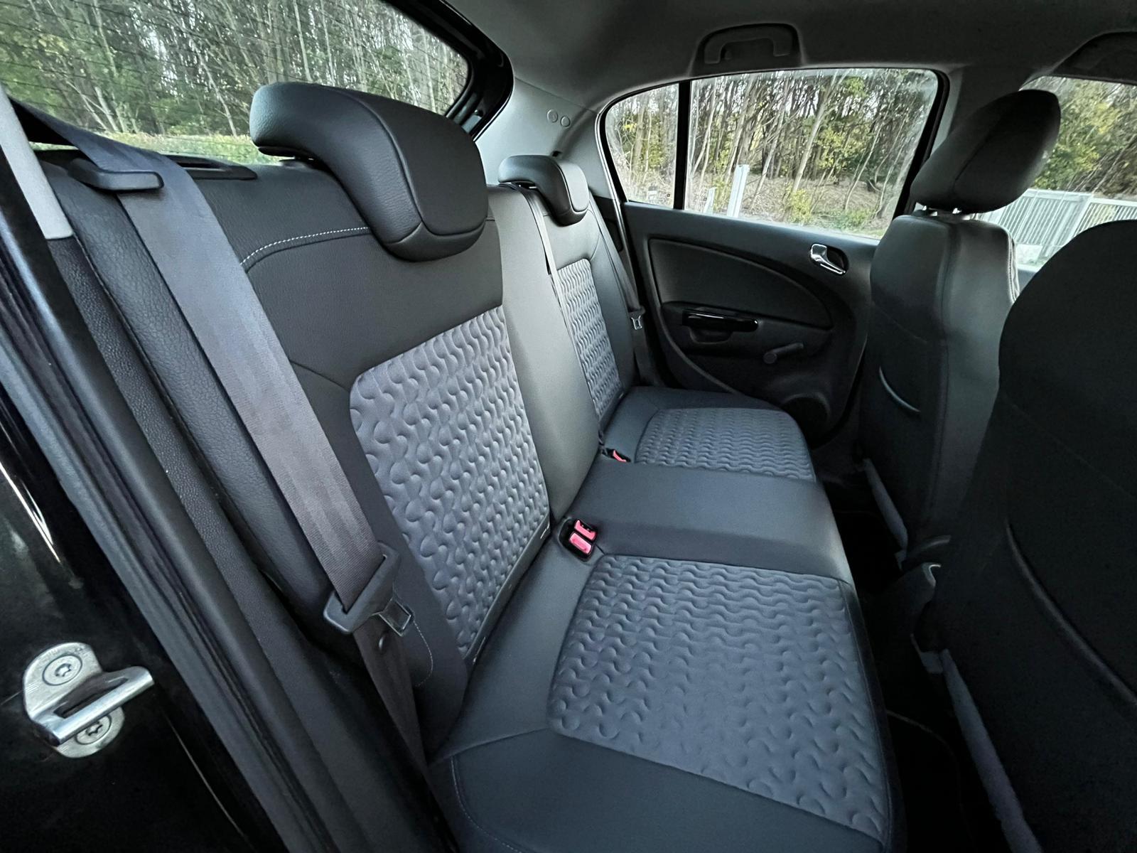 Vauxhall Corsa 1.4 16V SE Hatchback 5dr Petrol Manual Wide Ratio Euro 5 (100 ps)