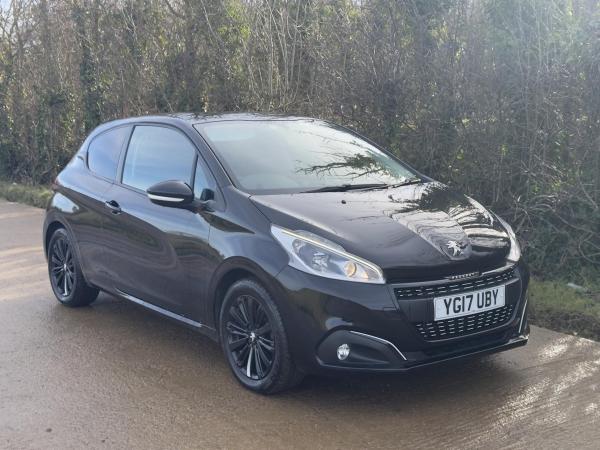 Peugeot 208 1.2 PureTech Black Edition Hatchback 3dr Petrol Manual Euro 6 (82 ps)