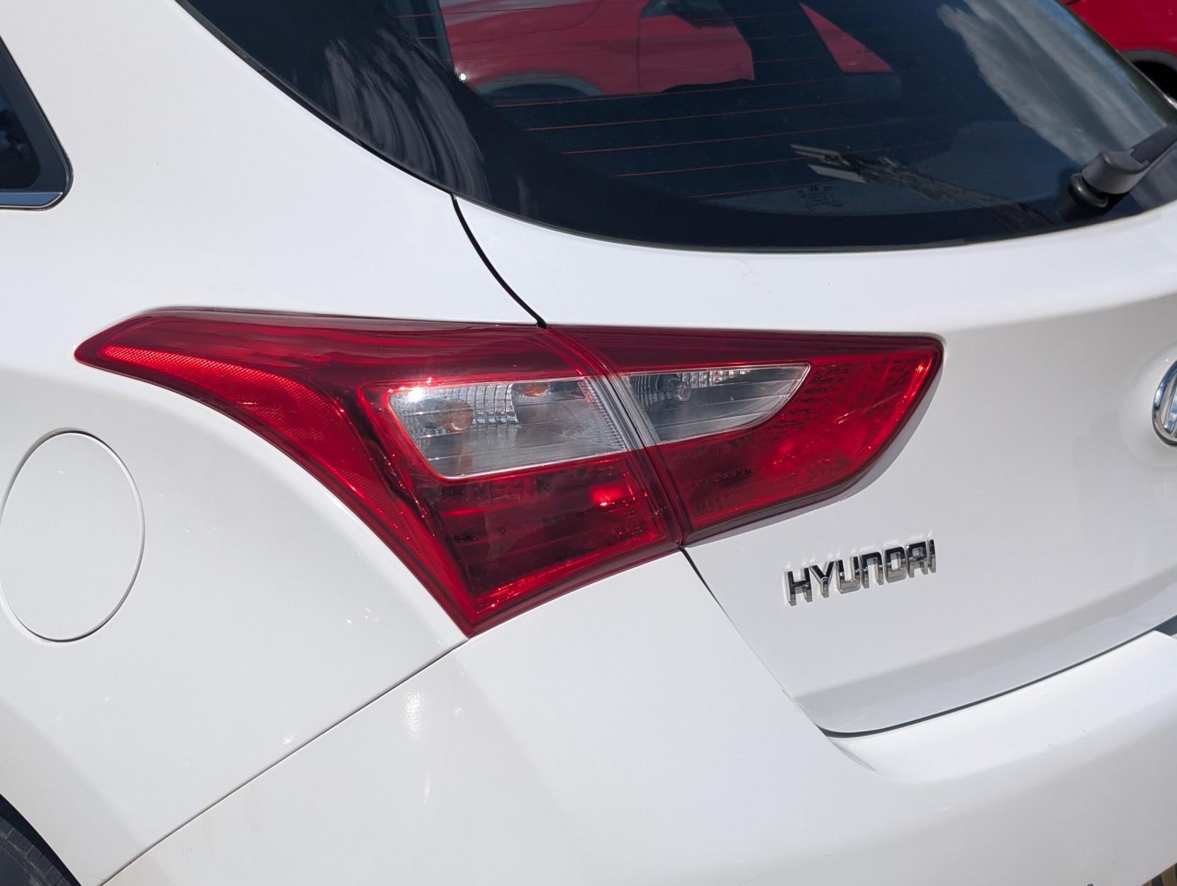 Hyundai i30 1.6 SE Hatchback 5dr Petrol Auto Euro 6 (120 ps)