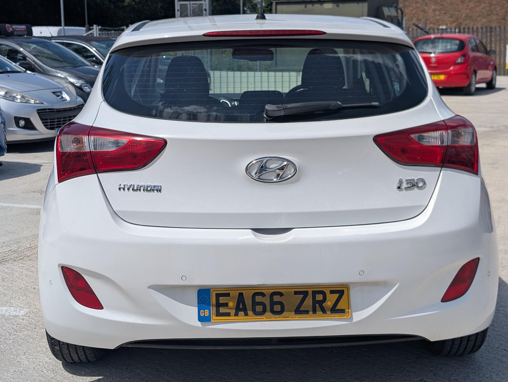 Hyundai i30 1.6 SE Hatchback 5dr Petrol Auto Euro 6 (120 ps)