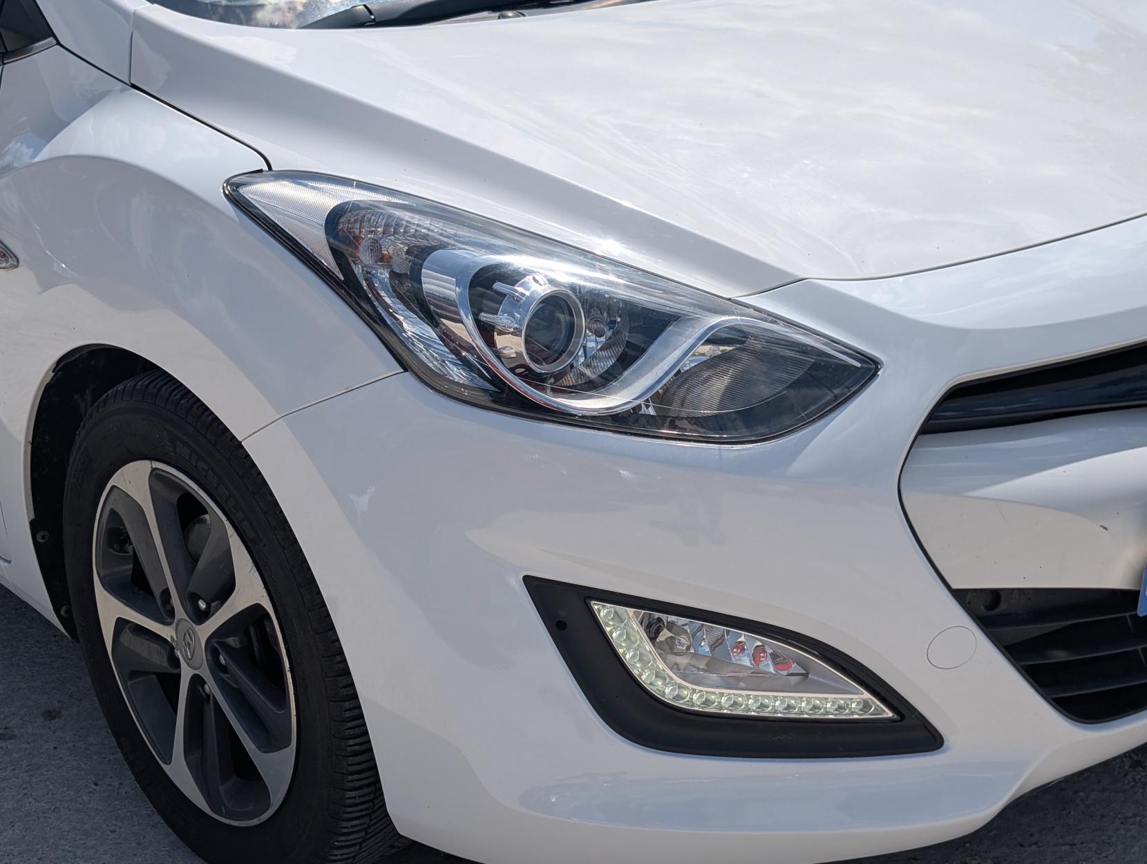 Hyundai i30 1.6 SE Hatchback 5dr Petrol Auto Euro 6 (120 ps)