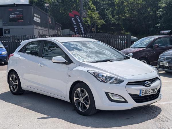 Hyundai i30 1.6 SE Hatchback 5dr Petrol Auto Euro 6 (120 ps)