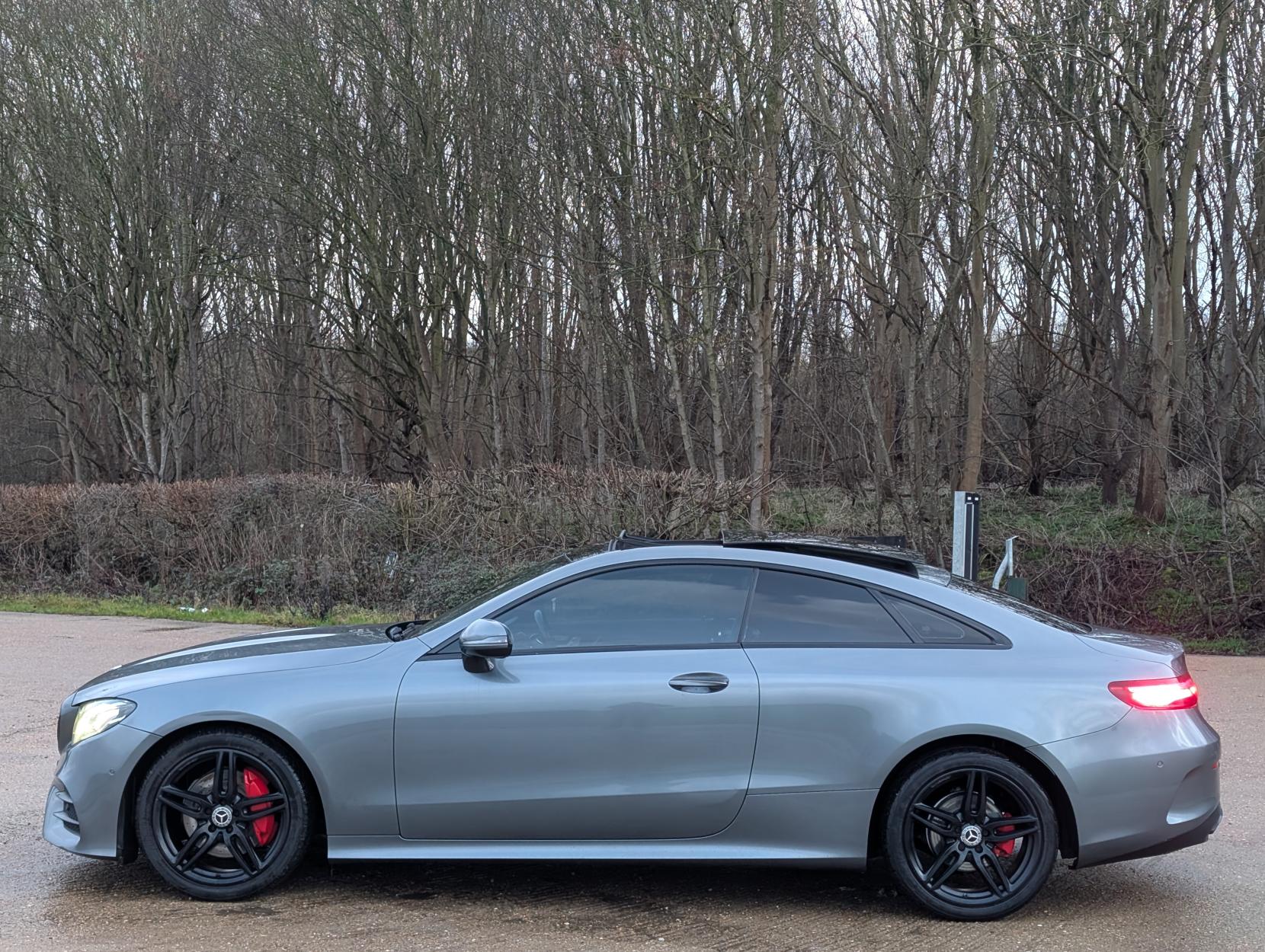 Mercedes-Benz E Class 2.0 E220d AMG Line (Premium) Coupe 2dr Diesel G-Tronic+ Euro 6 (s/s) (194 ps)