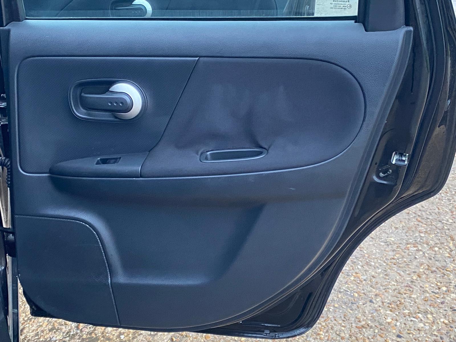 Nissan Note 1.4 16V Acenta Hatchback 5dr Petrol Manual Euro 5 (88 ps)