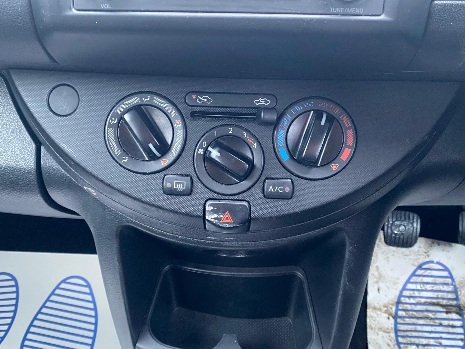 Nissan Note 1.4 16V Acenta Hatchback 5dr Petrol Manual Euro 5 (88 ps)