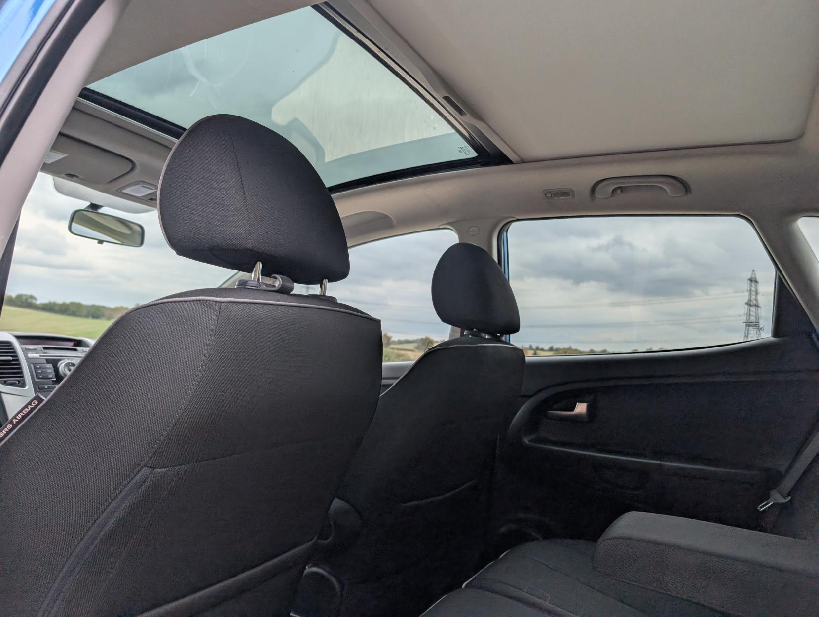 Kia Venga 1.4 3 MPV 5dr Petrol Manual Euro 5 (89 bhp)