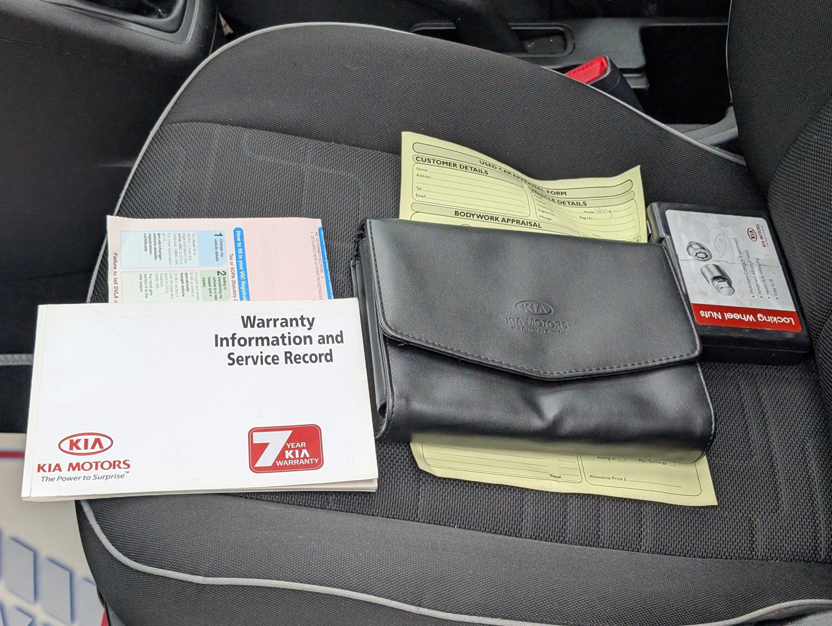 Kia Venga 1.4 3 MPV 5dr Petrol Manual Euro 5 (89 bhp)