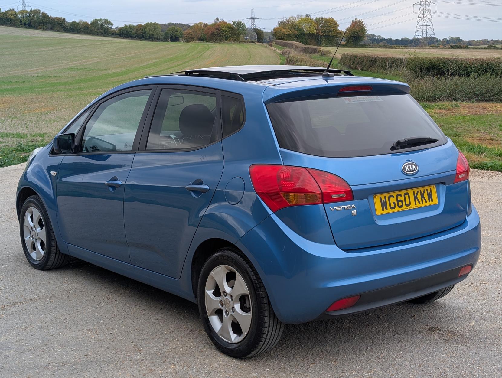 Kia Venga 1.4 3 MPV 5dr Petrol Manual Euro 5 (89 bhp)