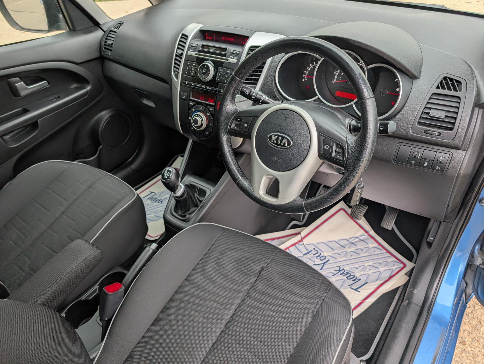 Kia Venga 1.4 3 MPV 5dr Petrol Manual Euro 5 (89 bhp)