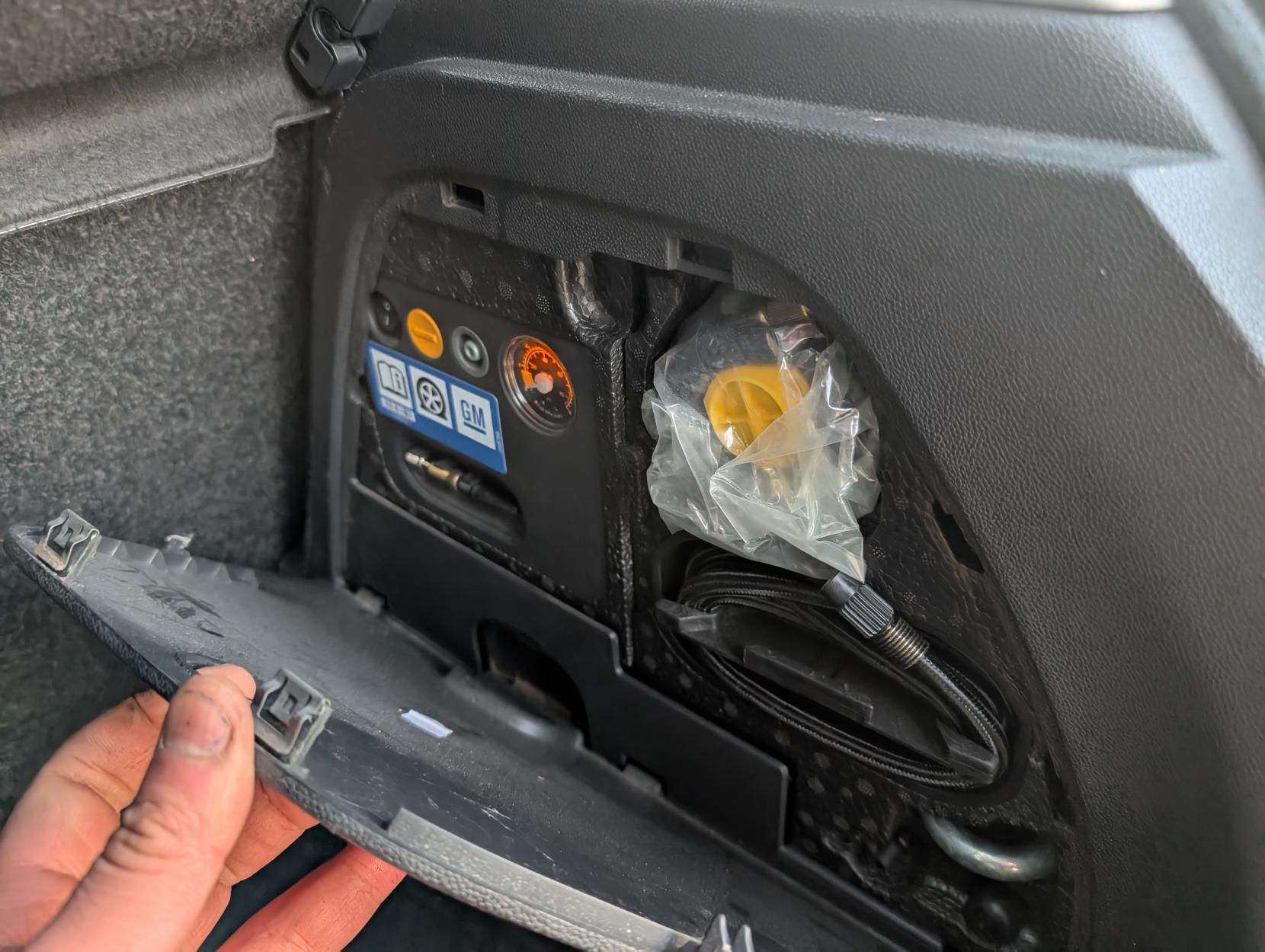 Vauxhall Corsa 1.4 16V SE Hatchback 5dr Petrol Manual Wide Ratio Euro 5 (100 ps)