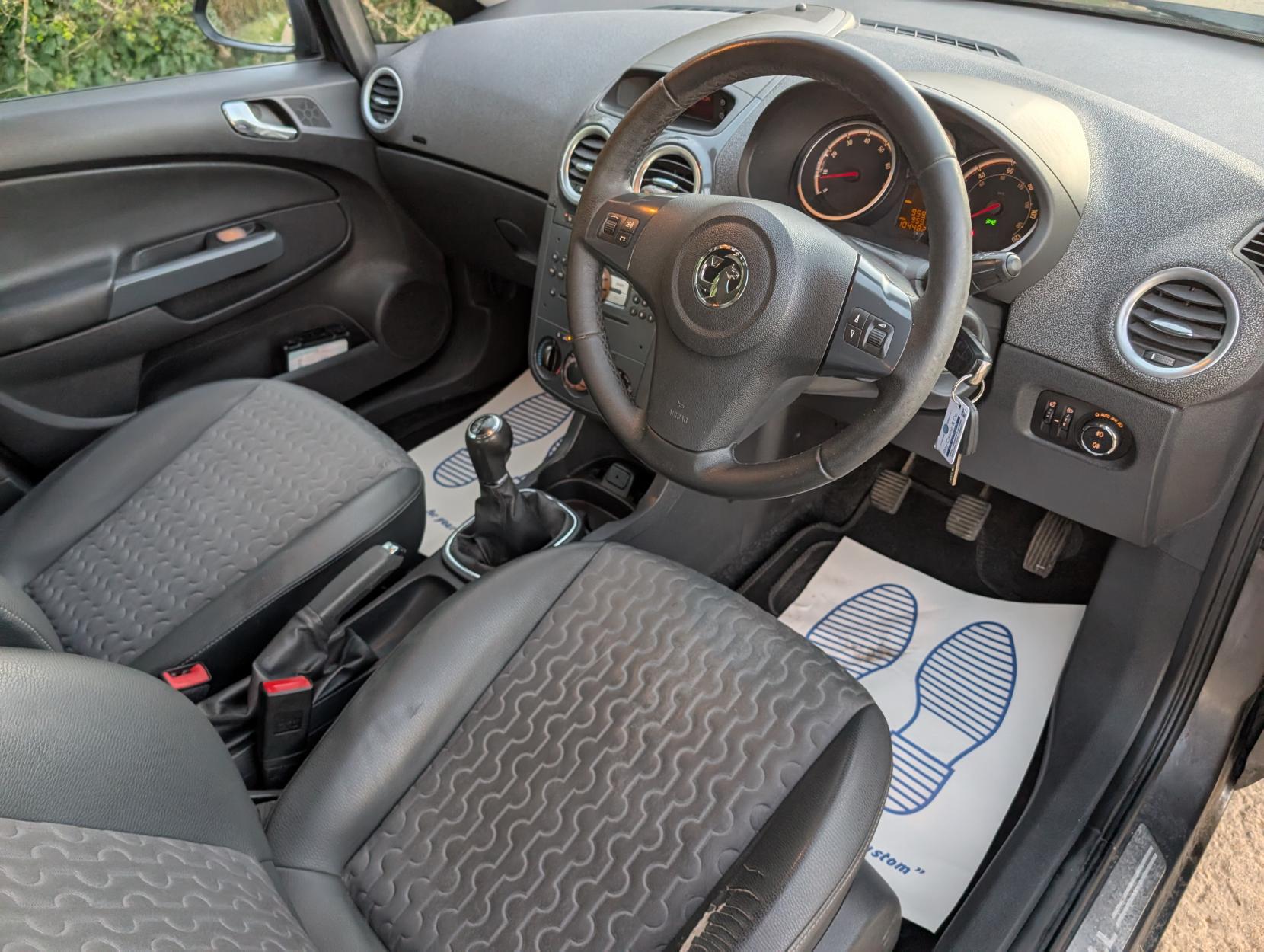 Vauxhall Corsa 1.4 16V SE Hatchback 5dr Petrol Manual Wide Ratio Euro 5 (100 ps)