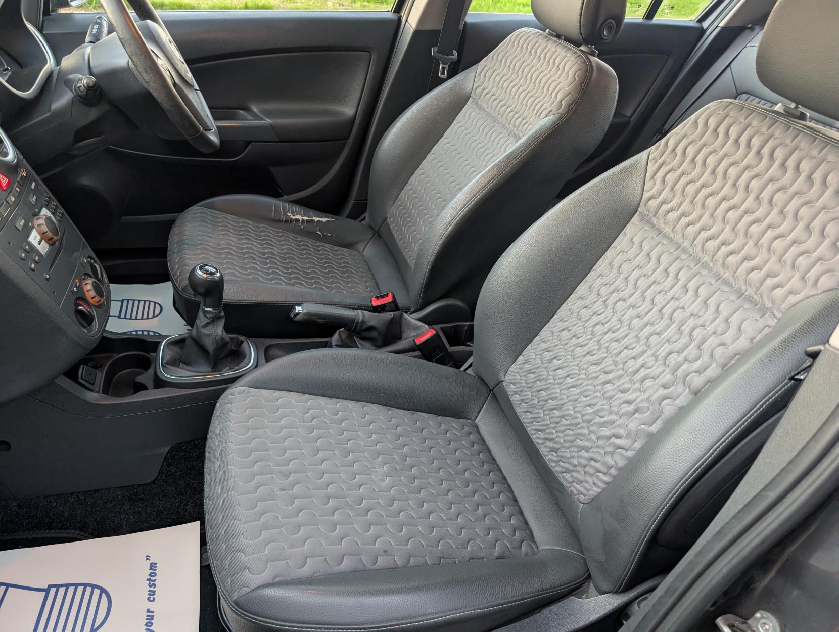 Vauxhall Corsa 1.4 16V SE Hatchback 5dr Petrol Manual Wide Ratio Euro 5 (100 ps)