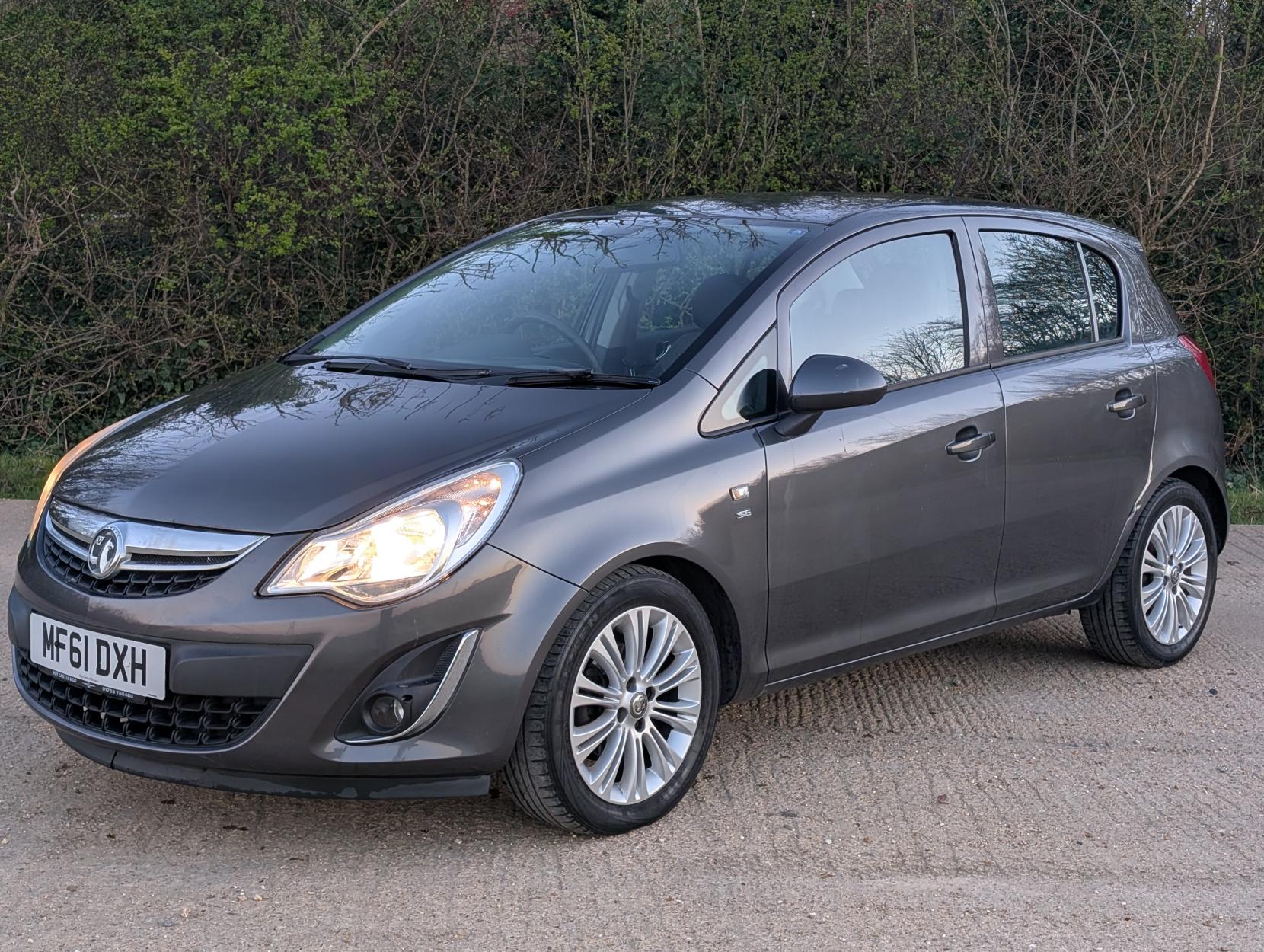 Vauxhall Corsa 1.4 16V SE Hatchback 5dr Petrol Manual Wide Ratio Euro 5 (100 ps)