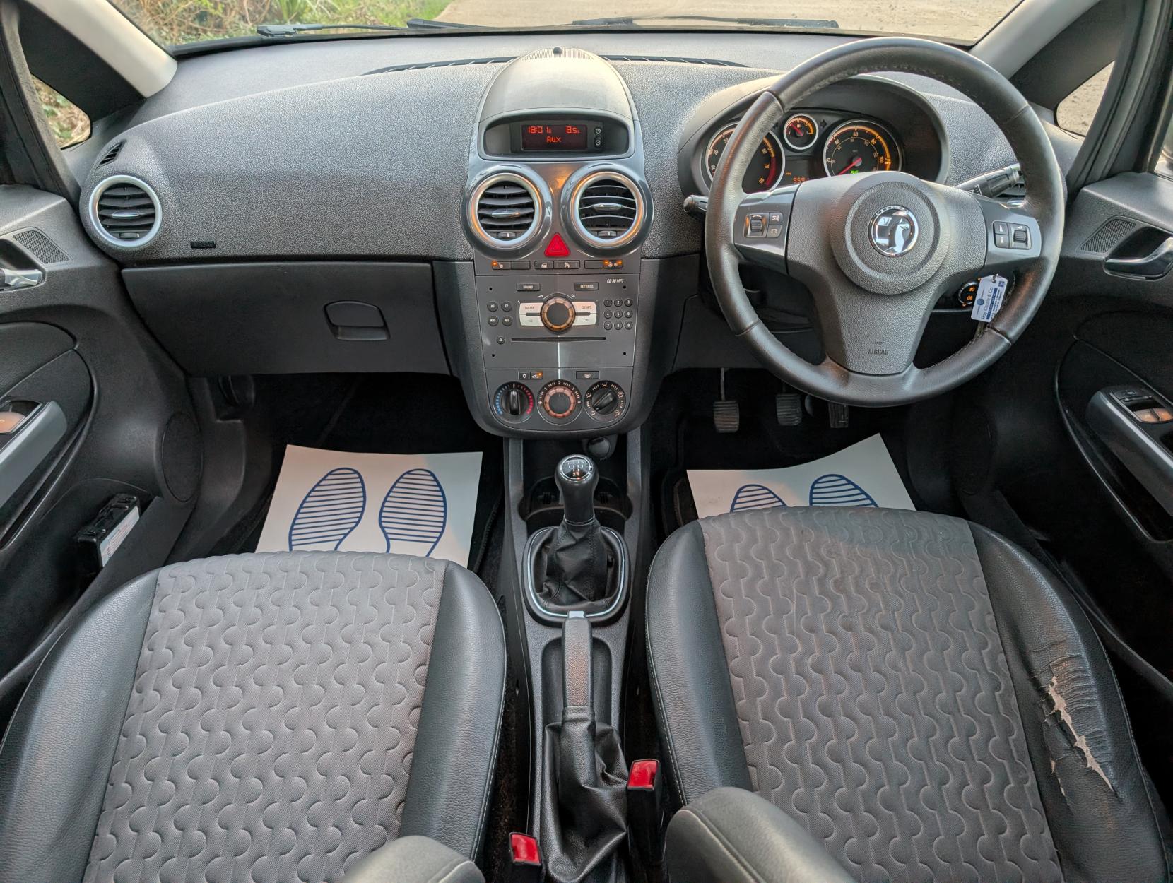 Vauxhall Corsa 1.4 16V SE Hatchback 5dr Petrol Manual Wide Ratio Euro 5 (100 ps)