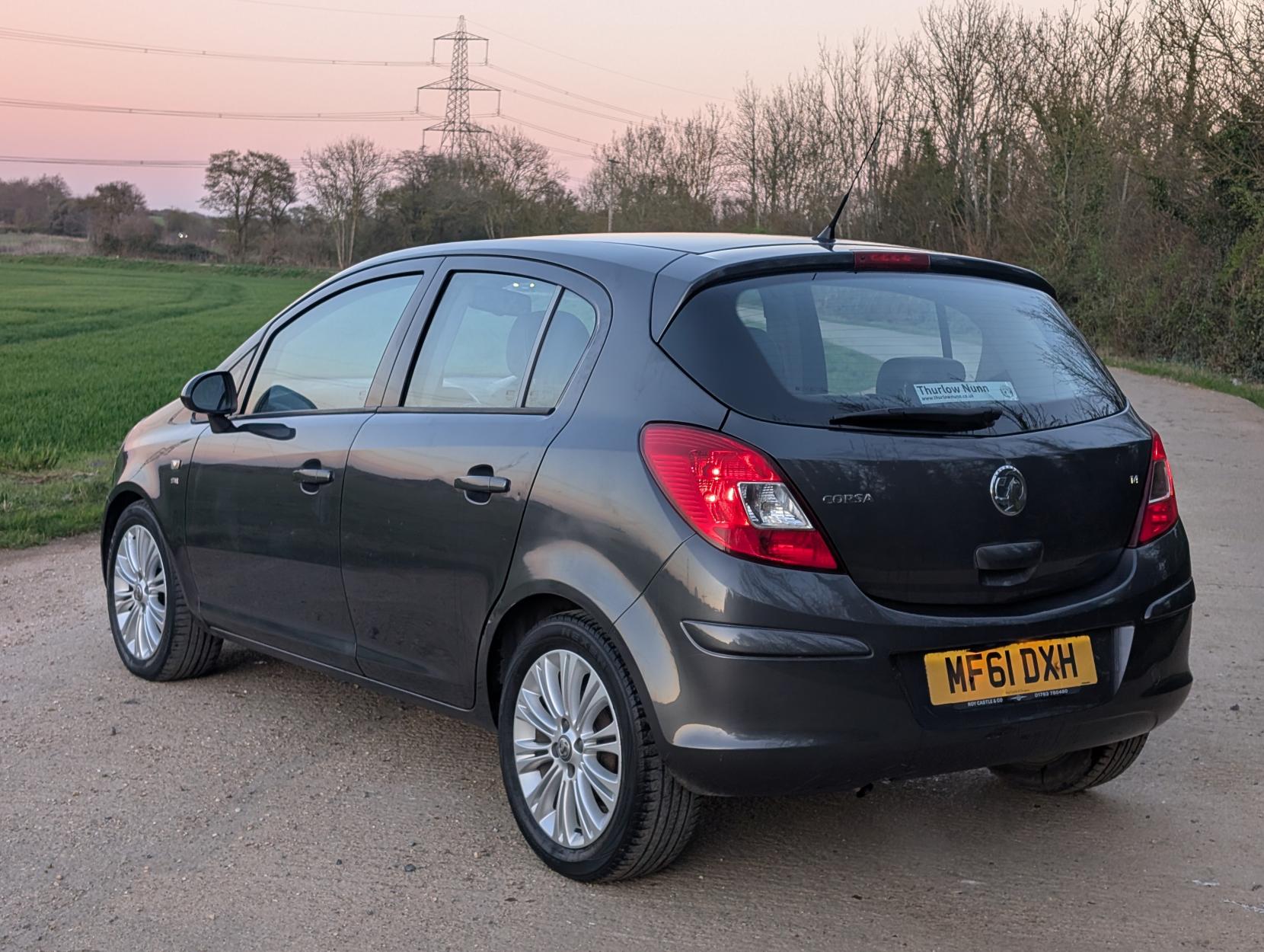 Vauxhall Corsa 1.4 16V SE Hatchback 5dr Petrol Manual Wide Ratio Euro 5 (100 ps)