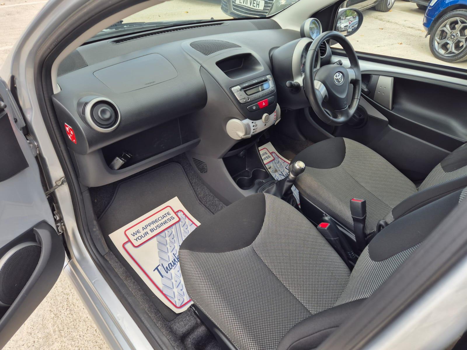 Toyota AYGO 1.0 VVT-i Mode Hatchback 5dr Petrol Manual Euro 5 (68 ps)
