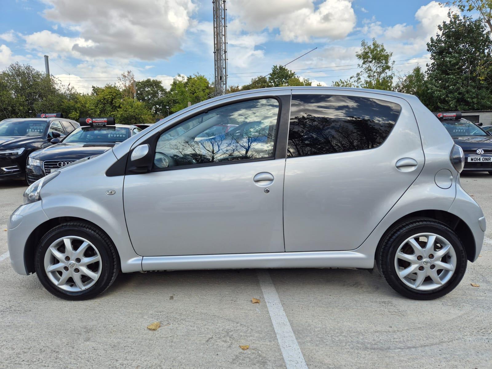 Toyota AYGO 1.0 VVT-i Mode Hatchback 5dr Petrol Manual Euro 5 (68 ps)