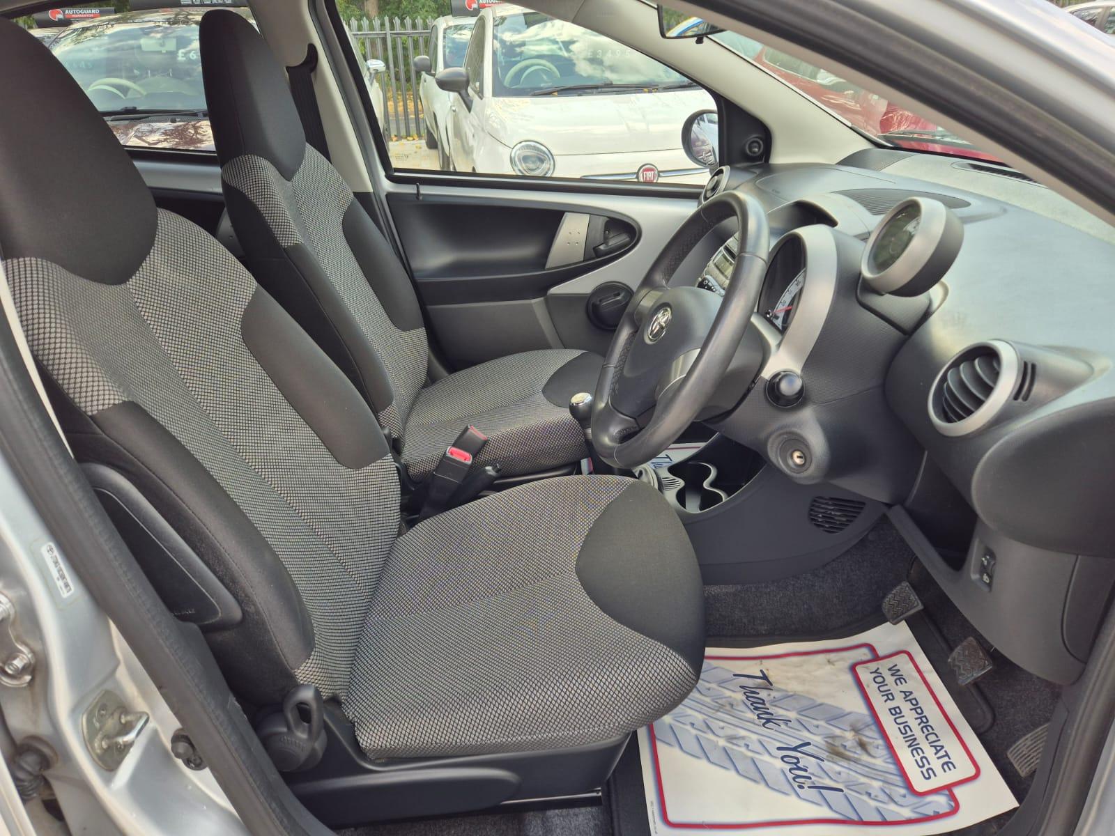 Toyota AYGO 1.0 VVT-i Mode Hatchback 5dr Petrol Manual Euro 5 (68 ps)