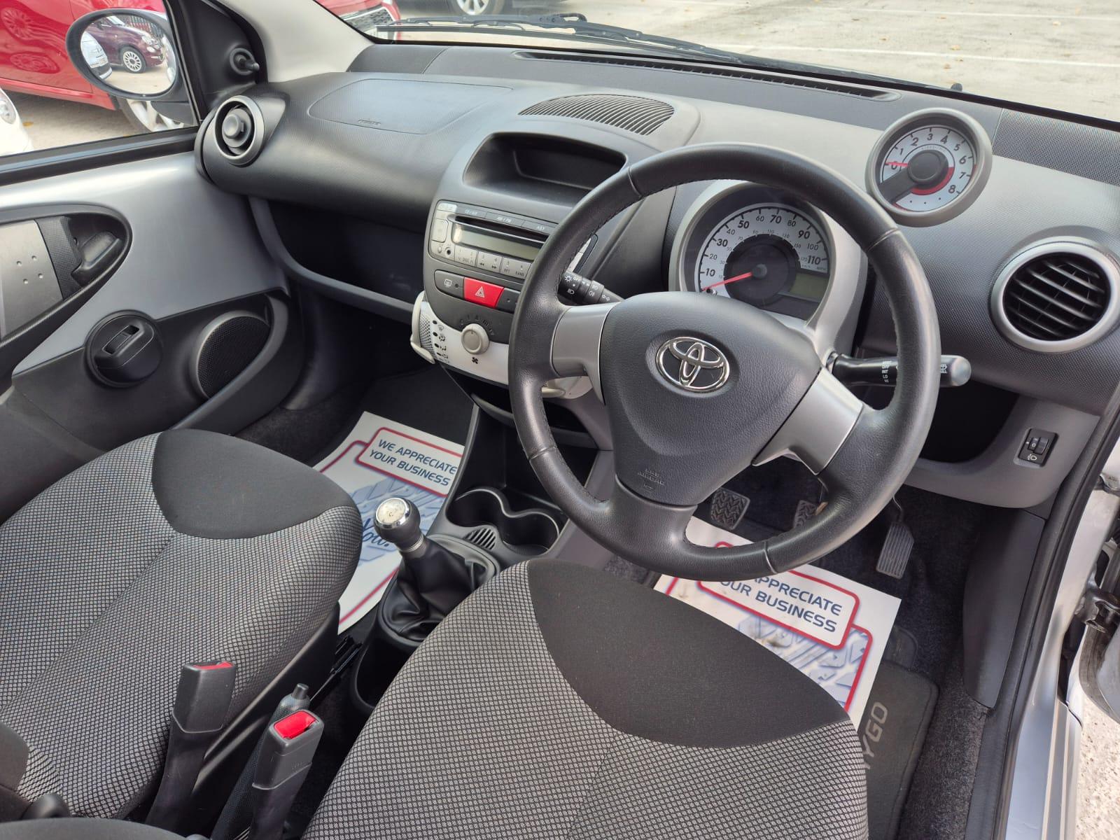 Toyota AYGO 1.0 VVT-i Mode Hatchback 5dr Petrol Manual Euro 5 (68 ps)