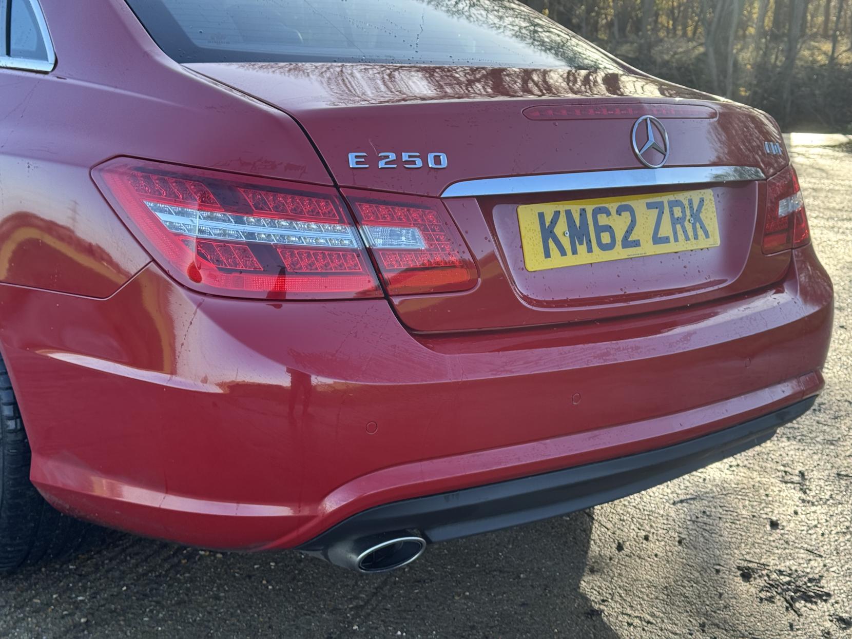 Mercedes-Benz E Class 2.1 E250 CDI BlueEfficiency Sport Coupe 2dr Diesel G-Tronic+ Euro 5 (s/s) (204 ps)