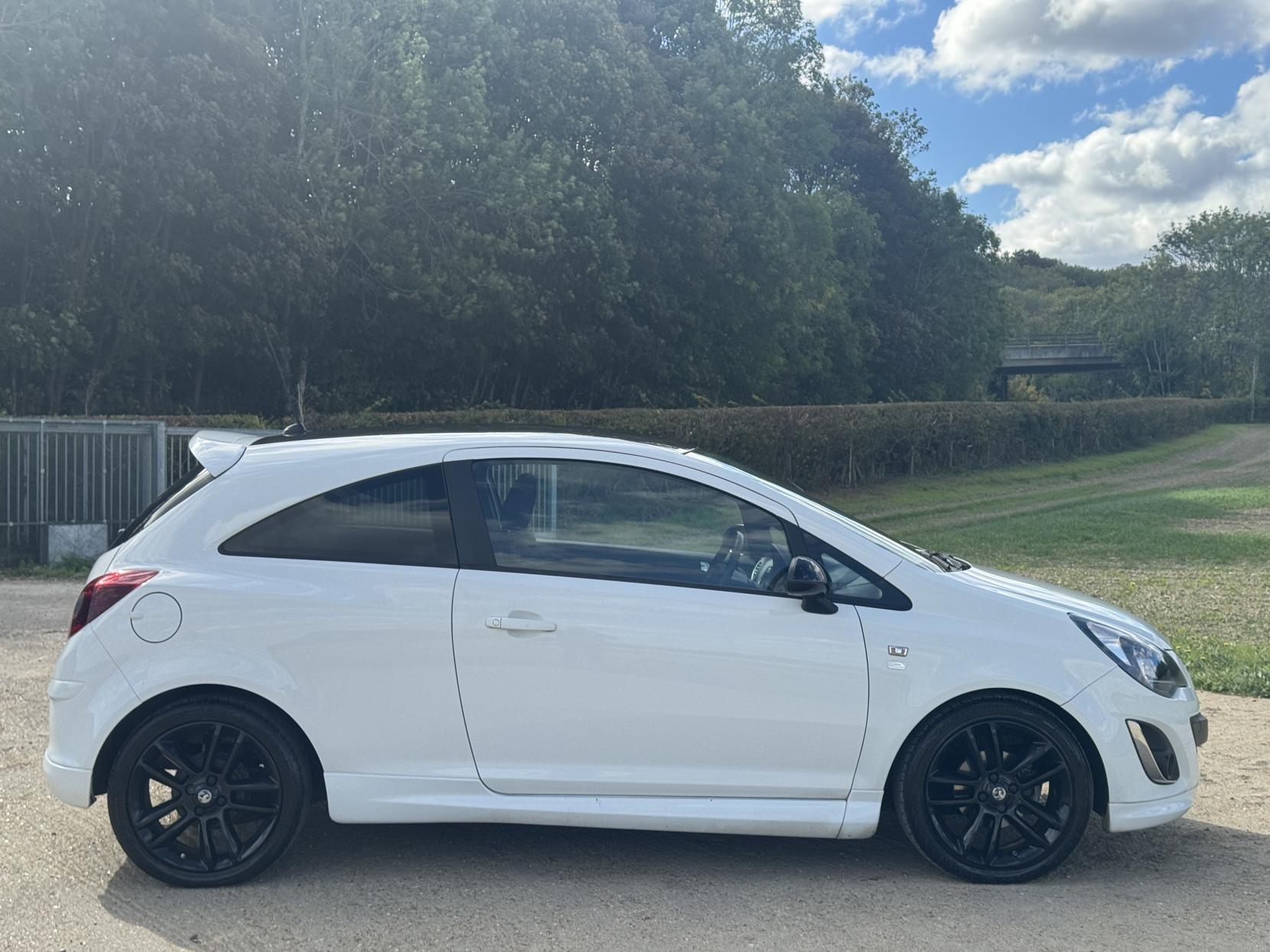 Vauxhall Corsa 1.2 16V Limited Edition Hatchback 3dr Petrol Manual Euro 5 (85 ps)