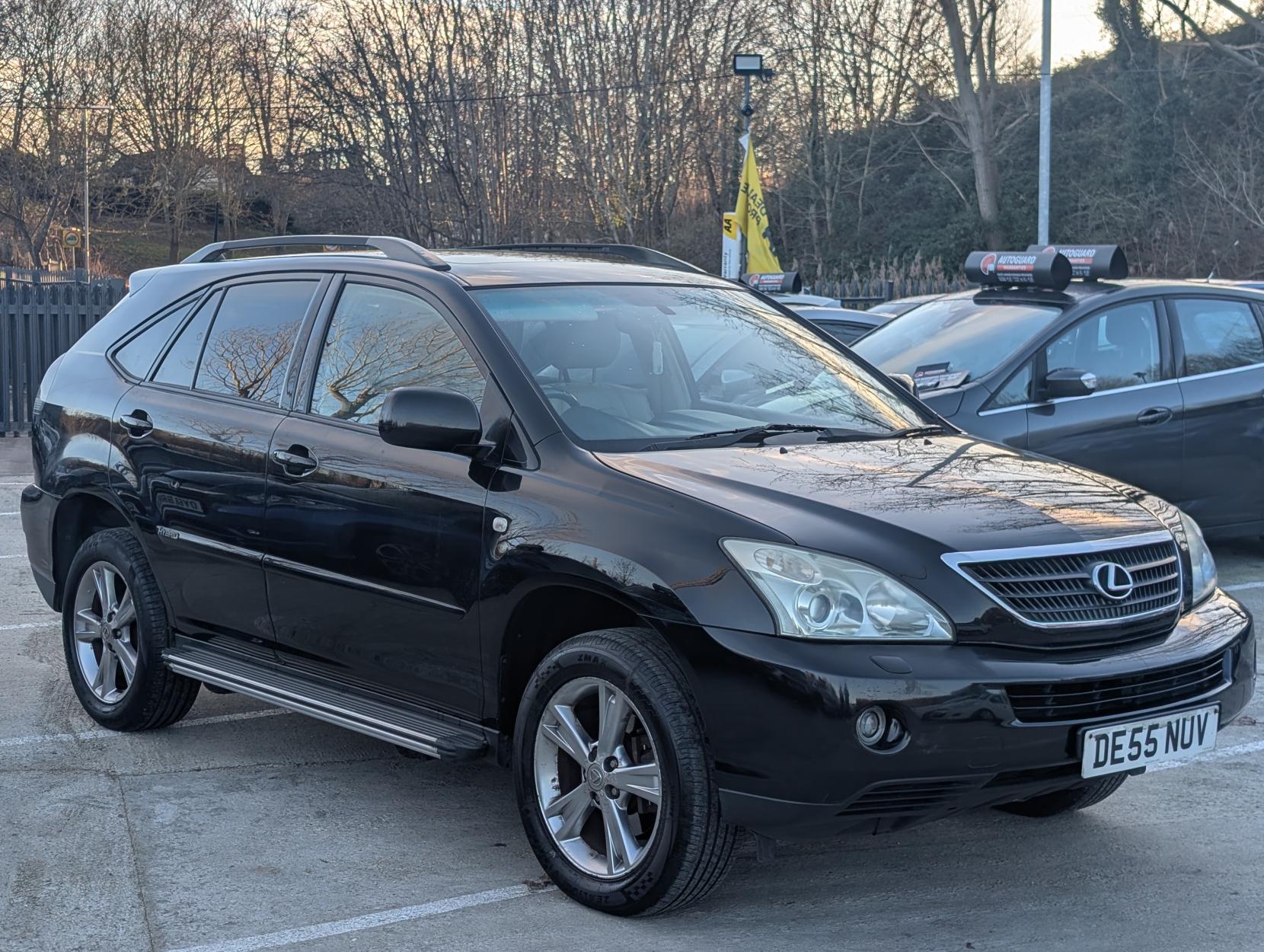 Lexus RX 3.3 400h SE SUV 5dr Petrol Hybrid CVT (192 g/km, 208 bhp)