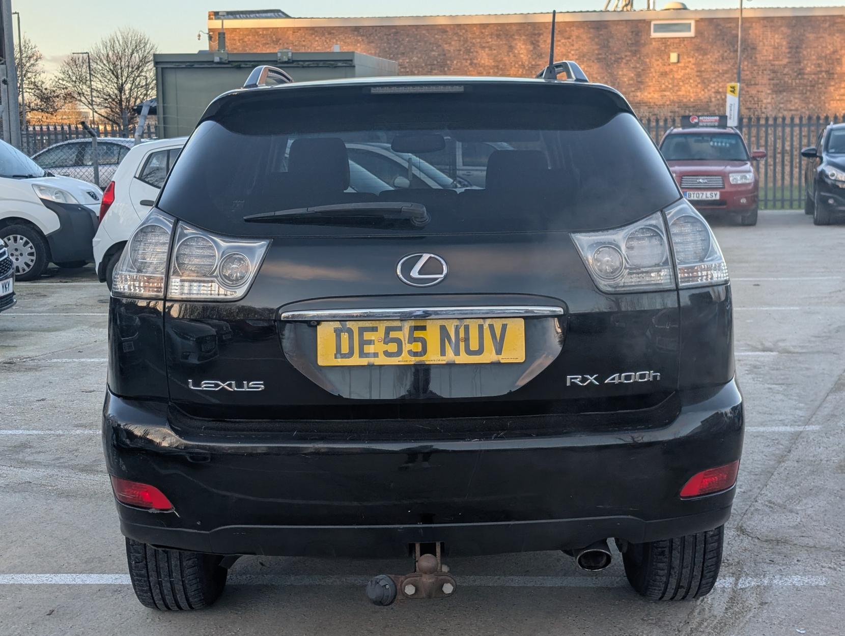 Lexus RX 3.3 400h SE SUV 5dr Petrol Hybrid CVT (192 g/km, 208 bhp)