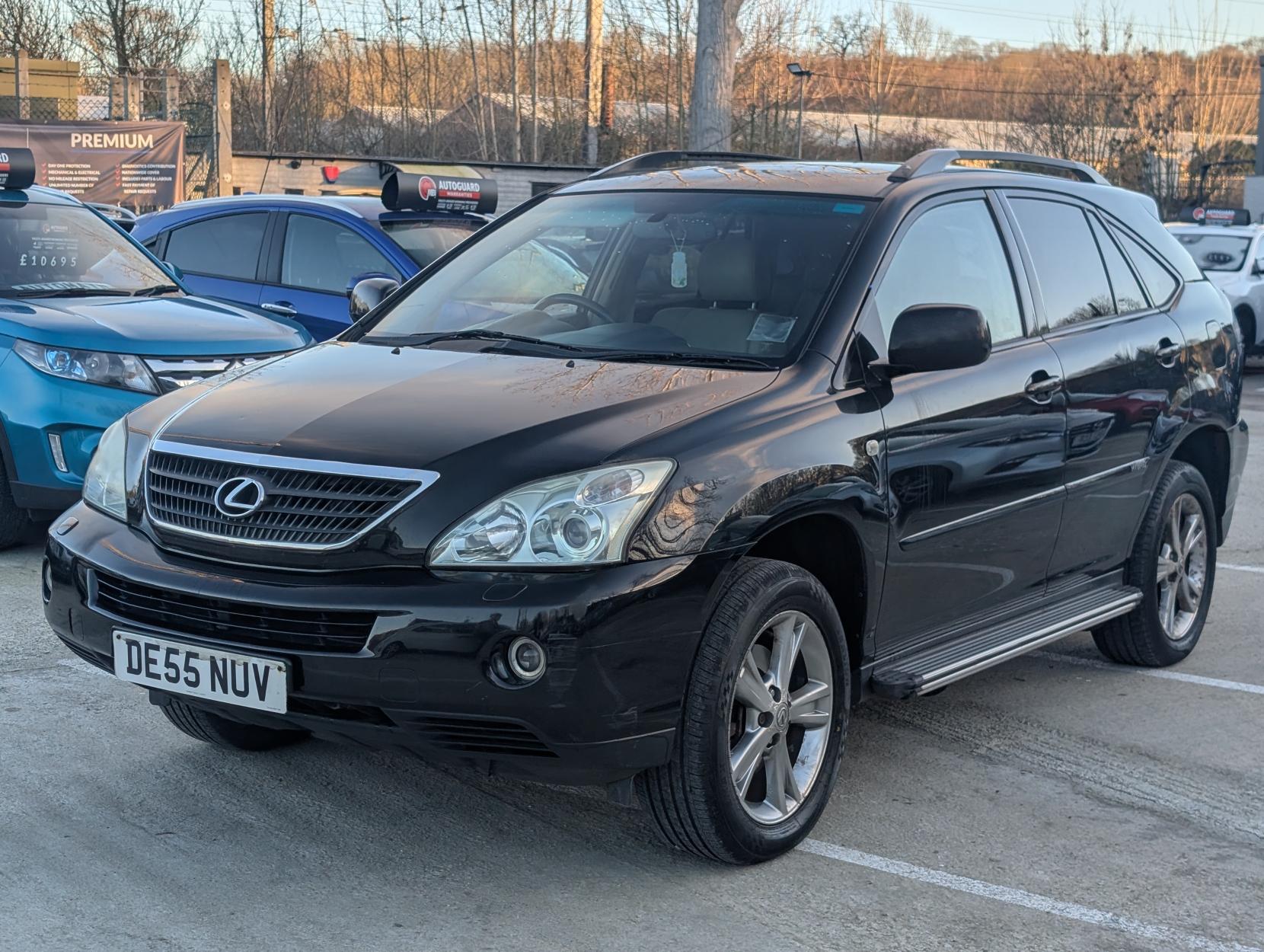 Lexus RX 3.3 400h SE SUV 5dr Petrol Hybrid CVT (192 g/km, 208 bhp)