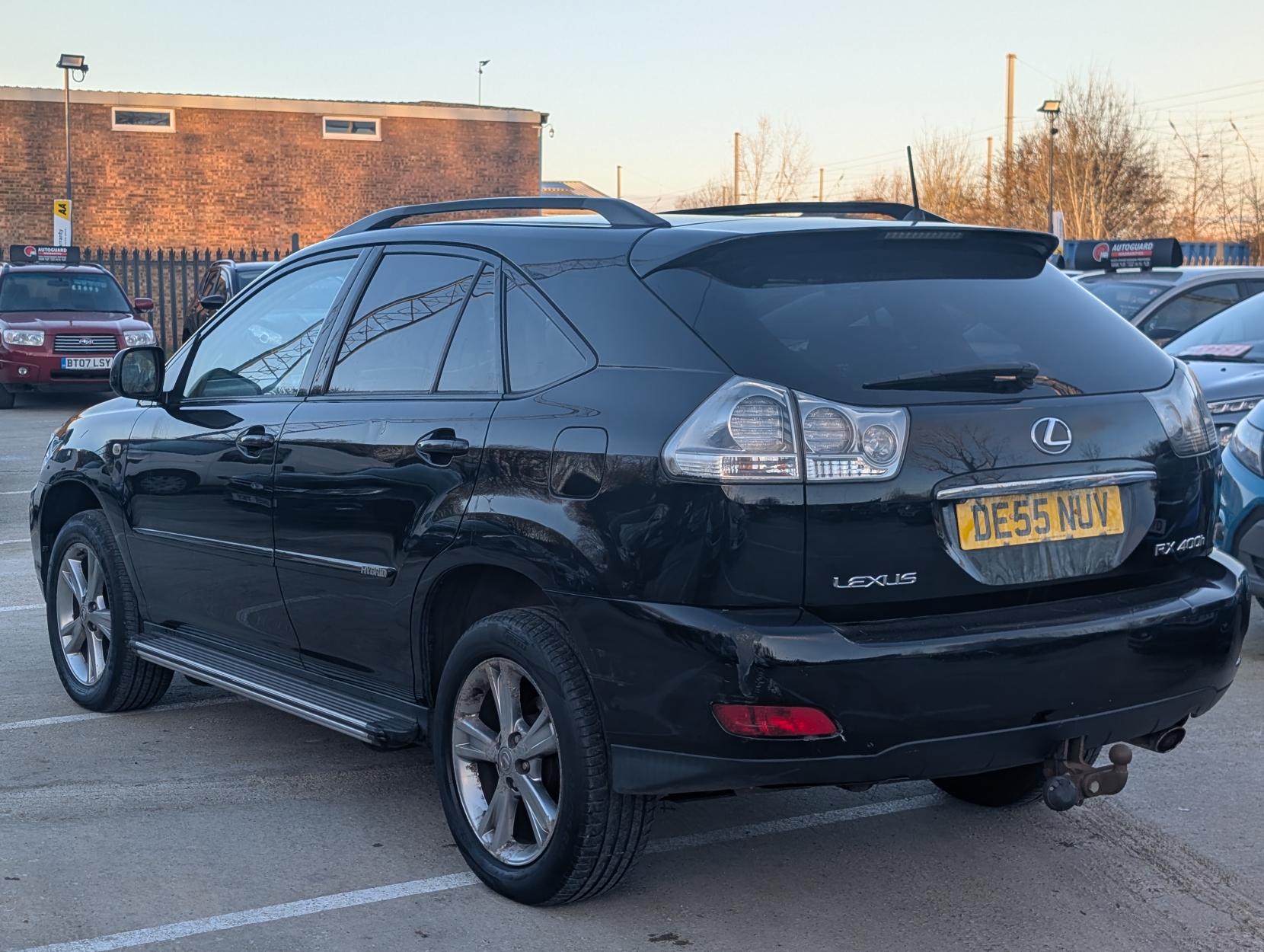 Lexus RX 3.3 400h SE SUV 5dr Petrol Hybrid CVT (192 g/km, 208 bhp)