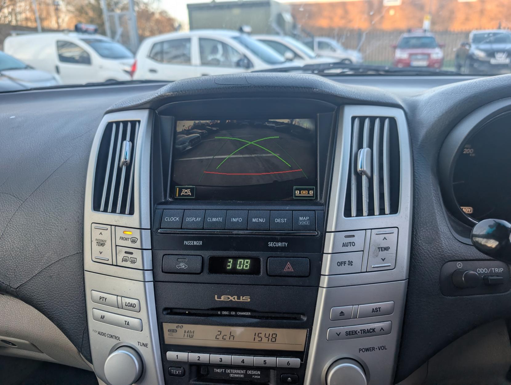 Lexus RX 3.3 400h SE SUV 5dr Petrol Hybrid CVT (192 g/km, 208 bhp)