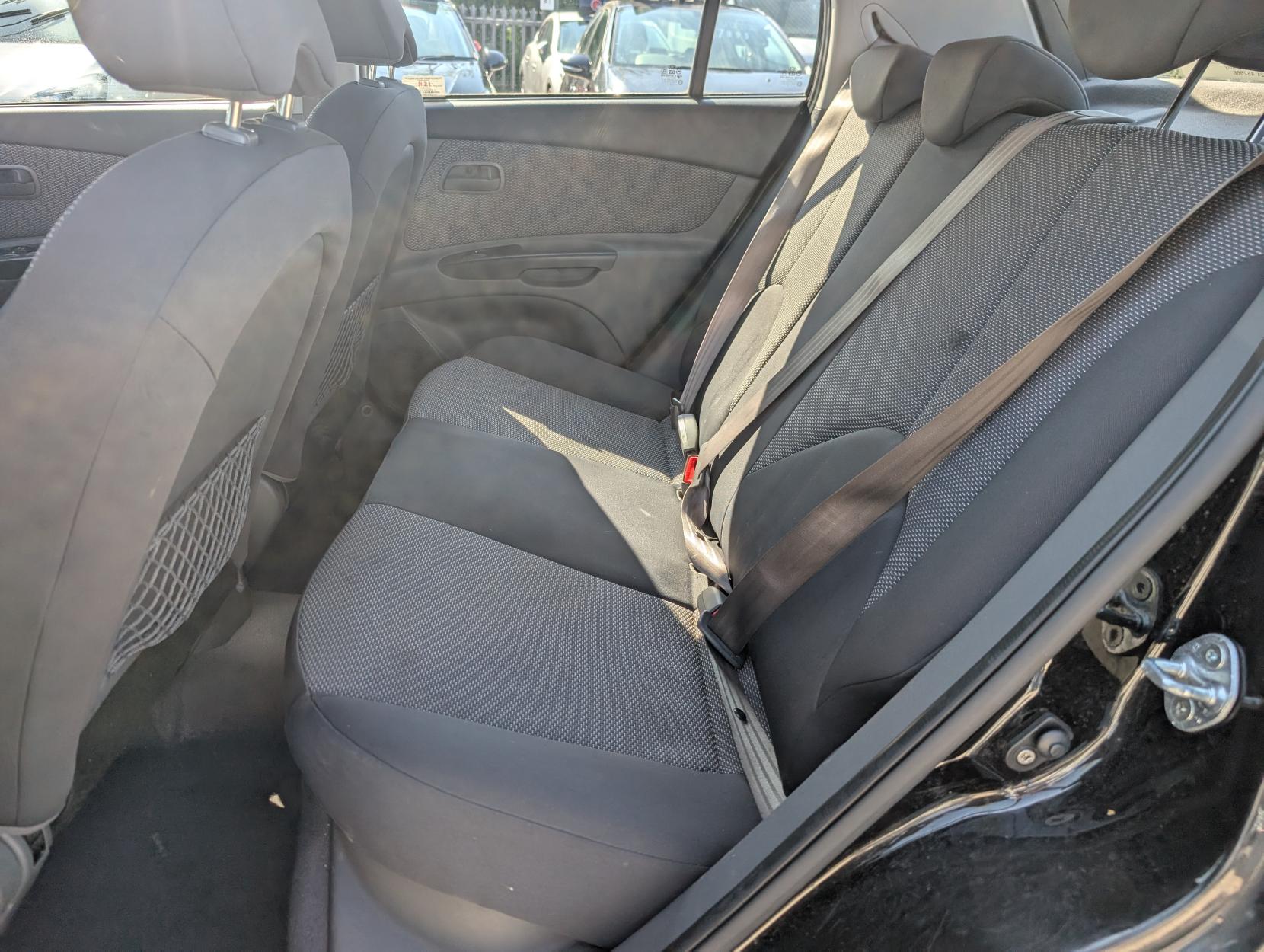 Kia Rio 1.4 Strike Hatchback 5dr Petrol Manual (150 g/km, 95 bhp)