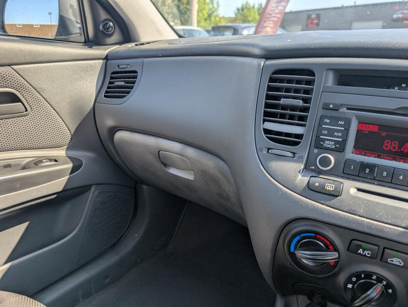 Kia Rio 1.4 Strike Hatchback 5dr Petrol Manual (150 g/km, 95 bhp)