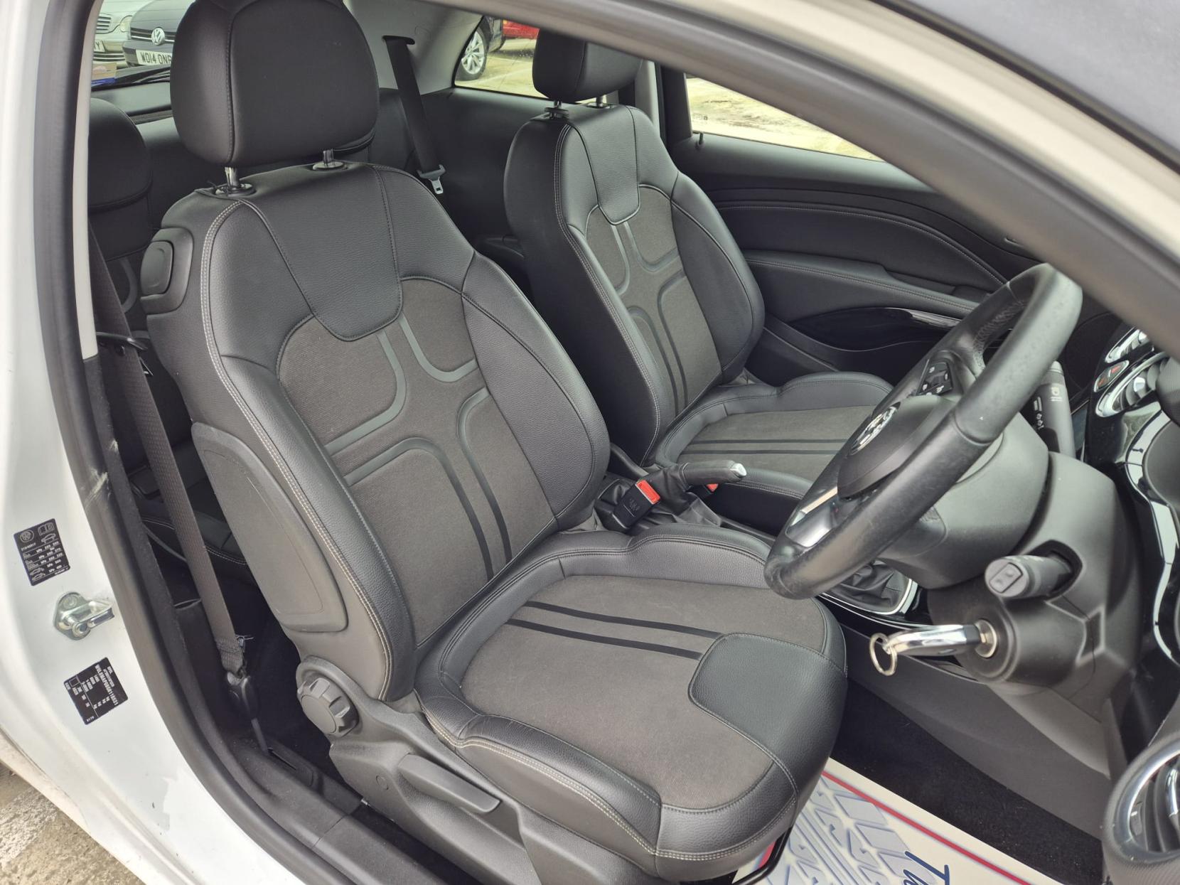 Vauxhall ADAM 1.4i SLAM Hatchback 3dr Petrol Manual Euro 6 (87 ps)