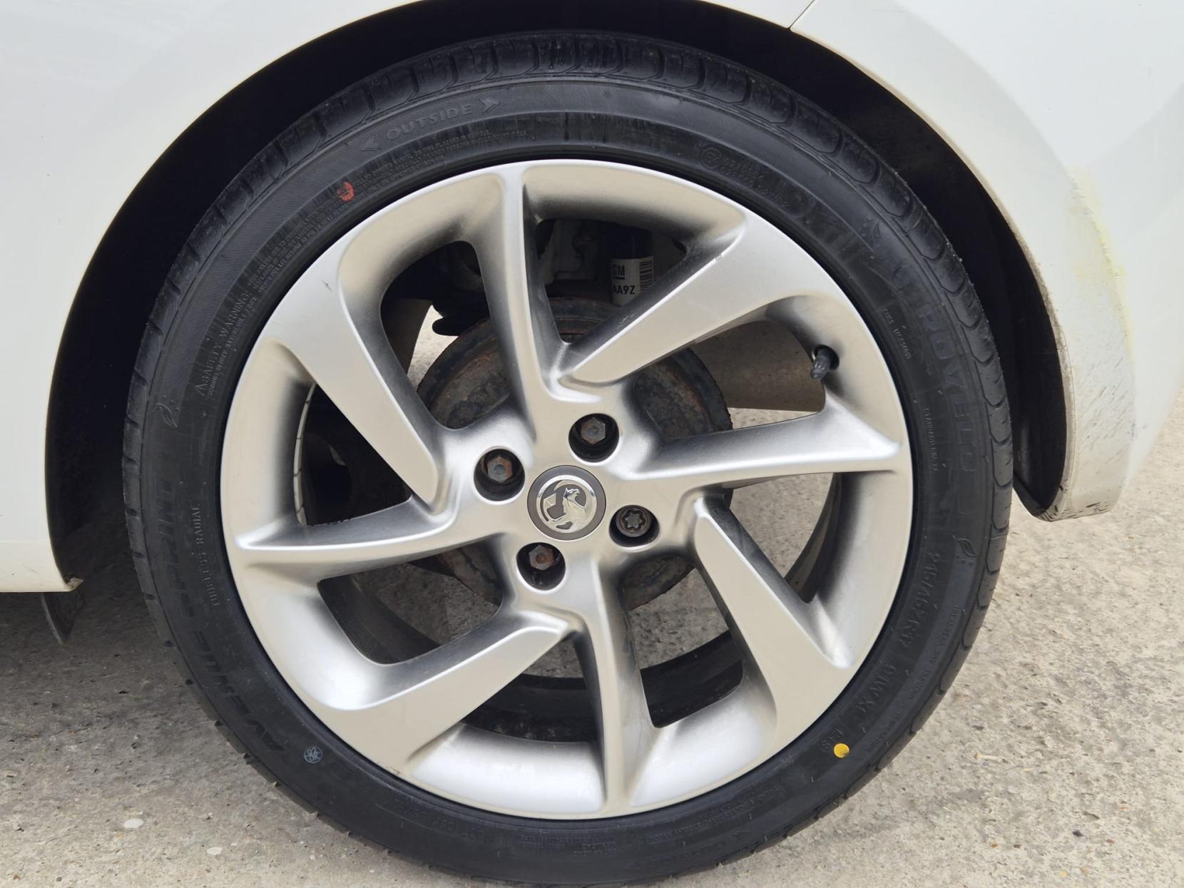 Vauxhall ADAM 1.4i SLAM Hatchback 3dr Petrol Manual Euro 6 (87 ps)