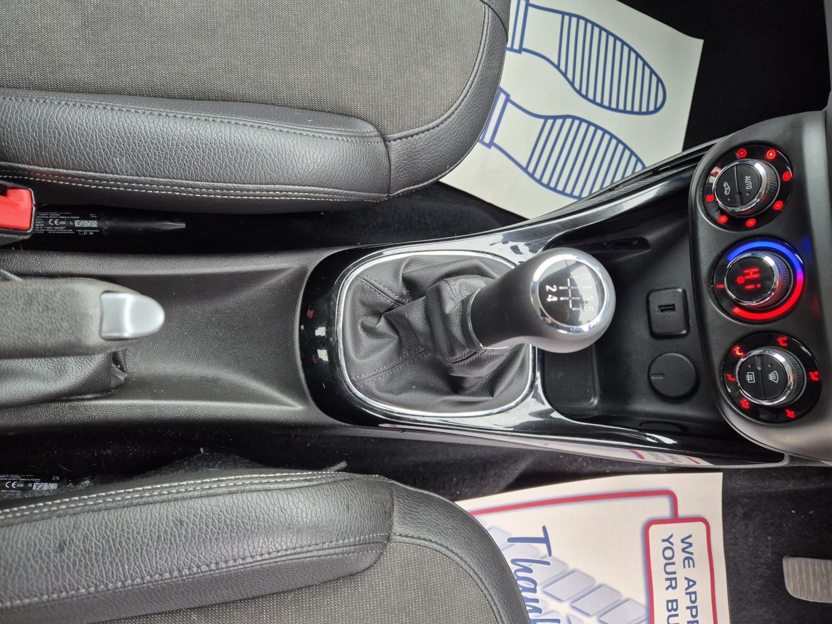 Vauxhall ADAM 1.4i SLAM Hatchback 3dr Petrol Manual Euro 6 (87 ps)