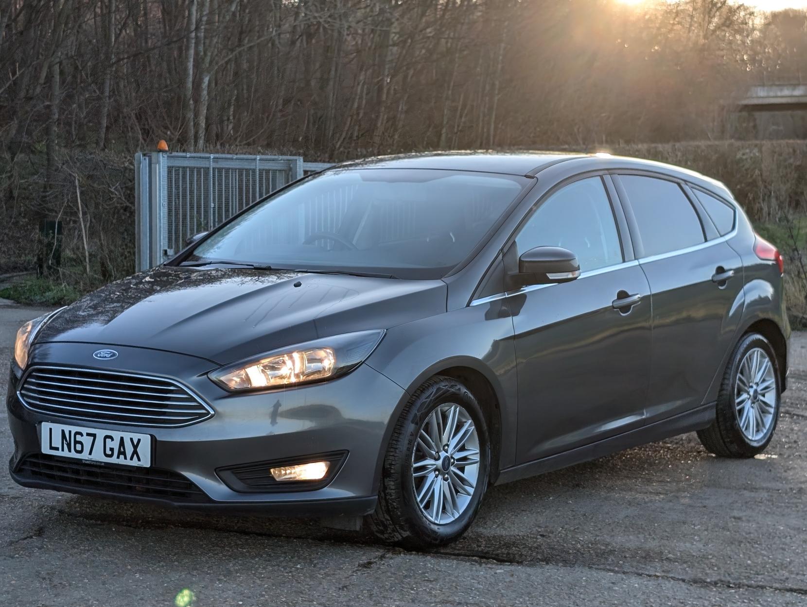 Ford Focus 1.0T EcoBoost Zetec Edition Hatchback 5dr Petrol Auto Euro 6 (s/s) (125 ps)