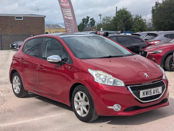 Peugeot 208 1.2 VTi PureTech Style Hatchback 5dr Petrol Manual Euro 6 (82 ps)
