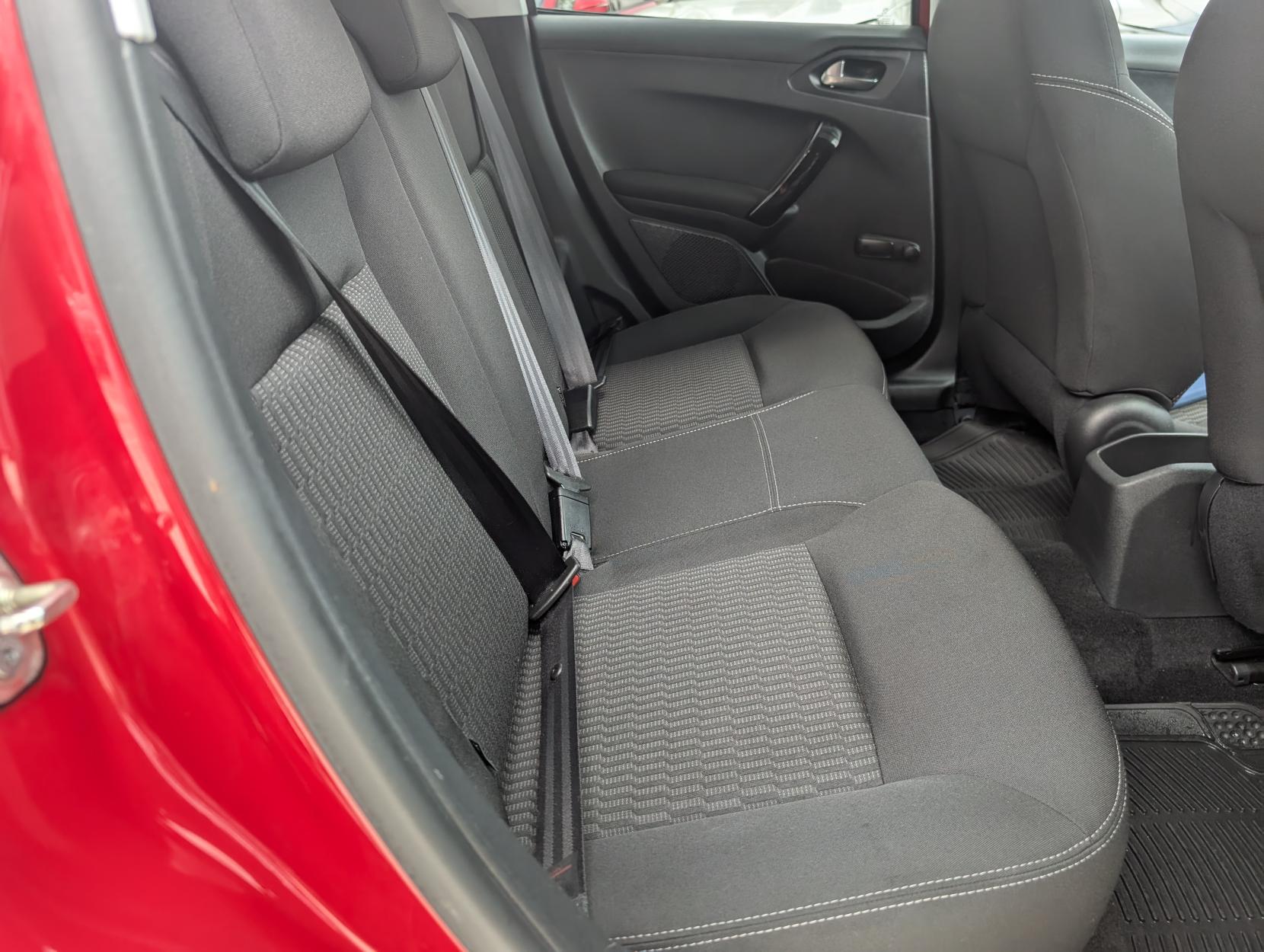 Peugeot 208 1.2 VTi PureTech Style Hatchback 5dr Petrol Manual Euro 6 (82 ps)