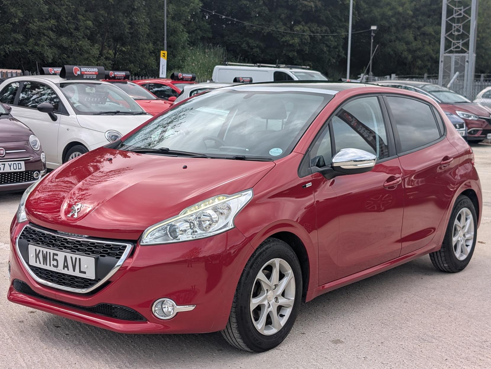 Peugeot 208 1.2 VTi PureTech Style Hatchback 5dr Petrol Manual Euro 6 (82 ps)