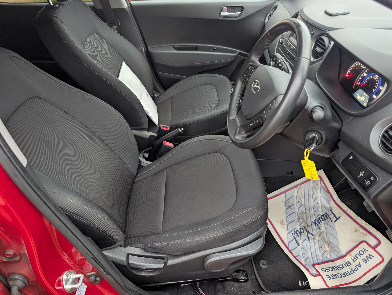 Hyundai i10 1.2 Premium Hatchback 5dr Petrol Manual Euro 6 (87 ps)