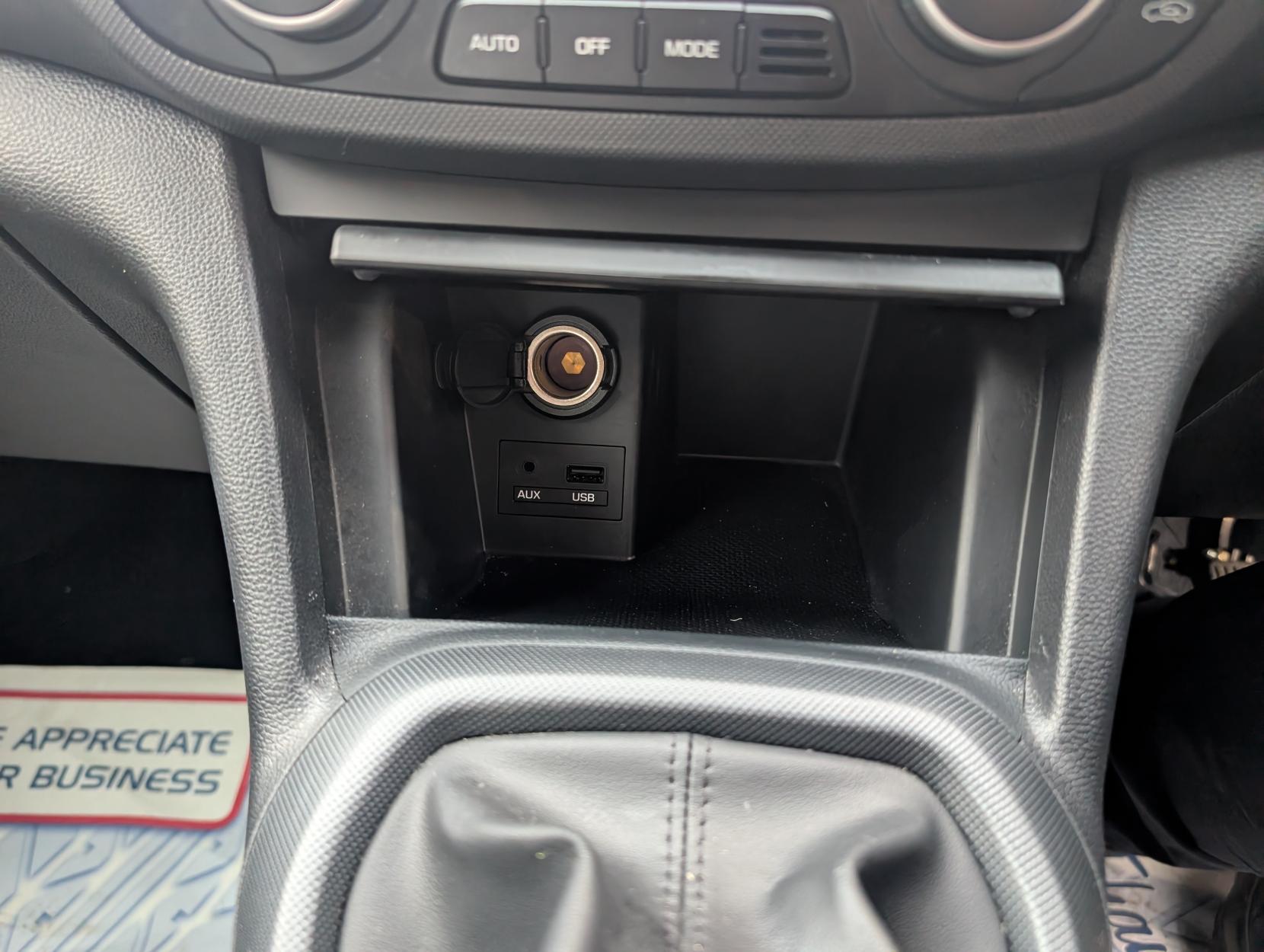 Hyundai i10 1.2 Premium Hatchback 5dr Petrol Manual Euro 6 (87 ps)