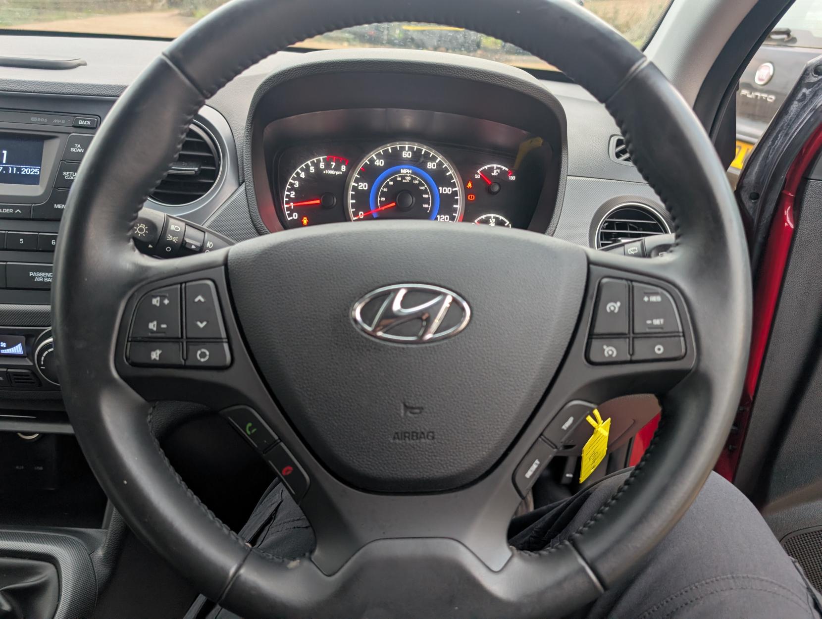 Hyundai i10 1.2 Premium Hatchback 5dr Petrol Manual Euro 6 (87 ps)