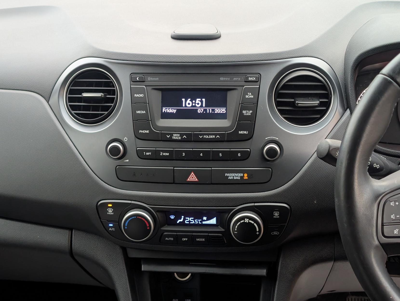 Hyundai i10 1.2 Premium Hatchback 5dr Petrol Manual Euro 6 (87 ps)