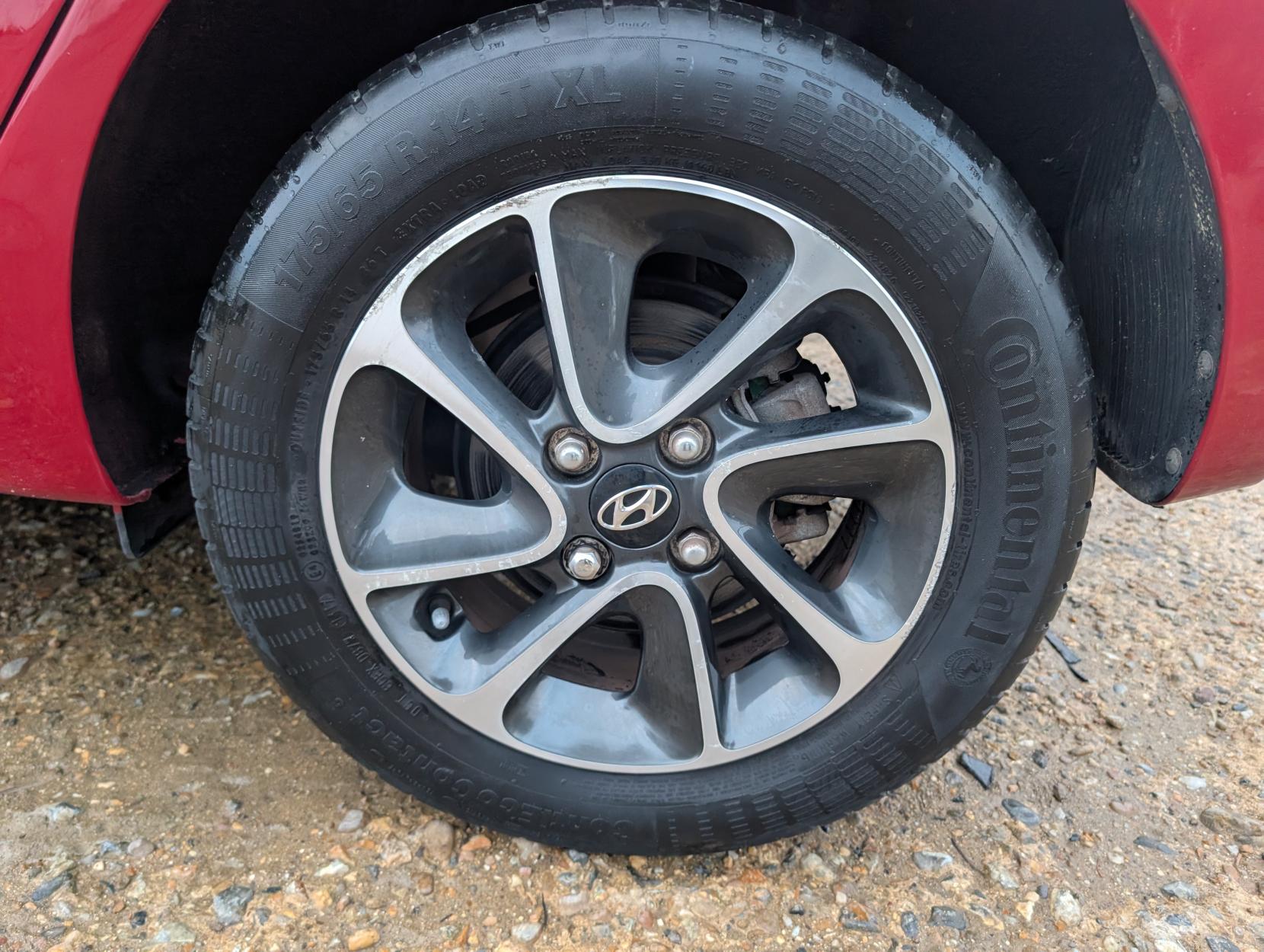 Hyundai i10 1.2 Premium Hatchback 5dr Petrol Manual Euro 6 (87 ps)