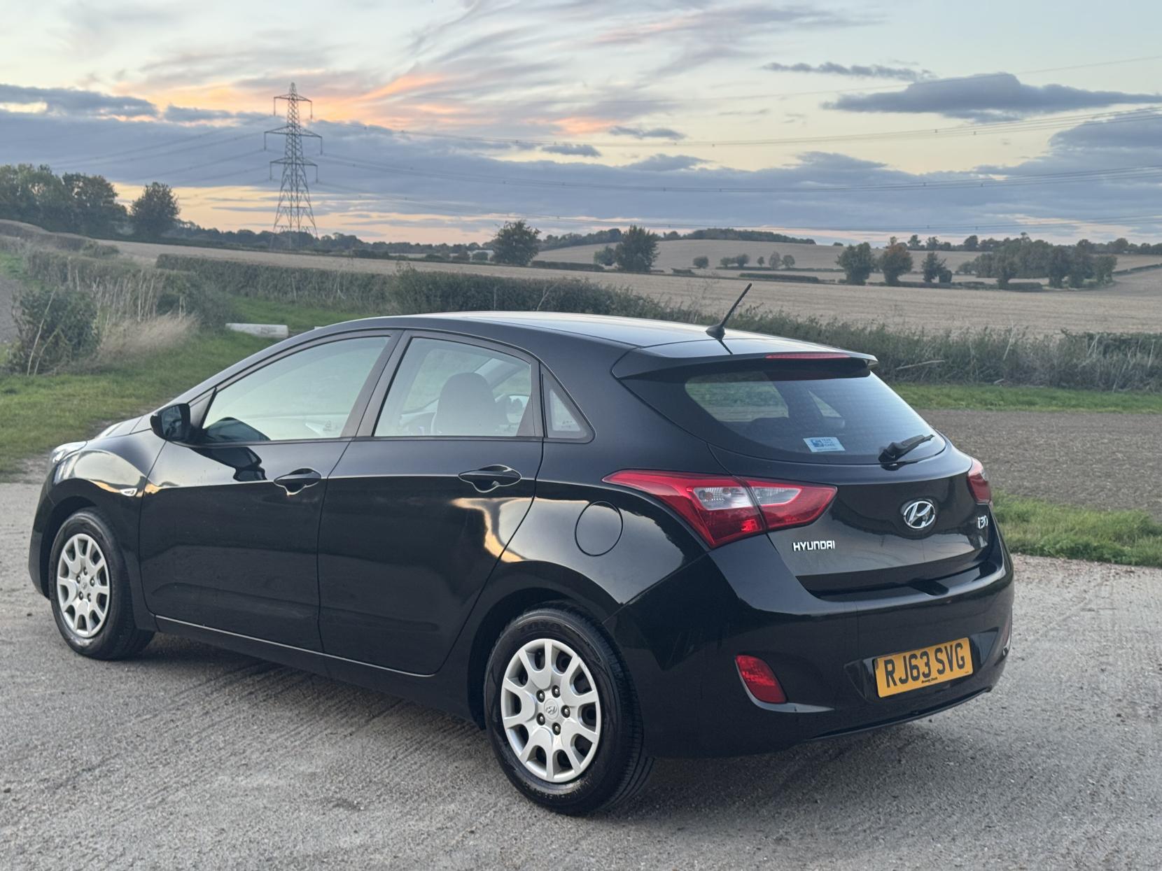 Hyundai i30 1.4 Classic Hatchback 5dr Petrol Manual Euro 5 (100 ps)
