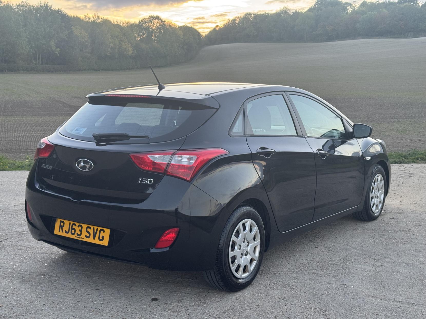 Hyundai i30 1.4 Classic Hatchback 5dr Petrol Manual Euro 5 (100 ps)