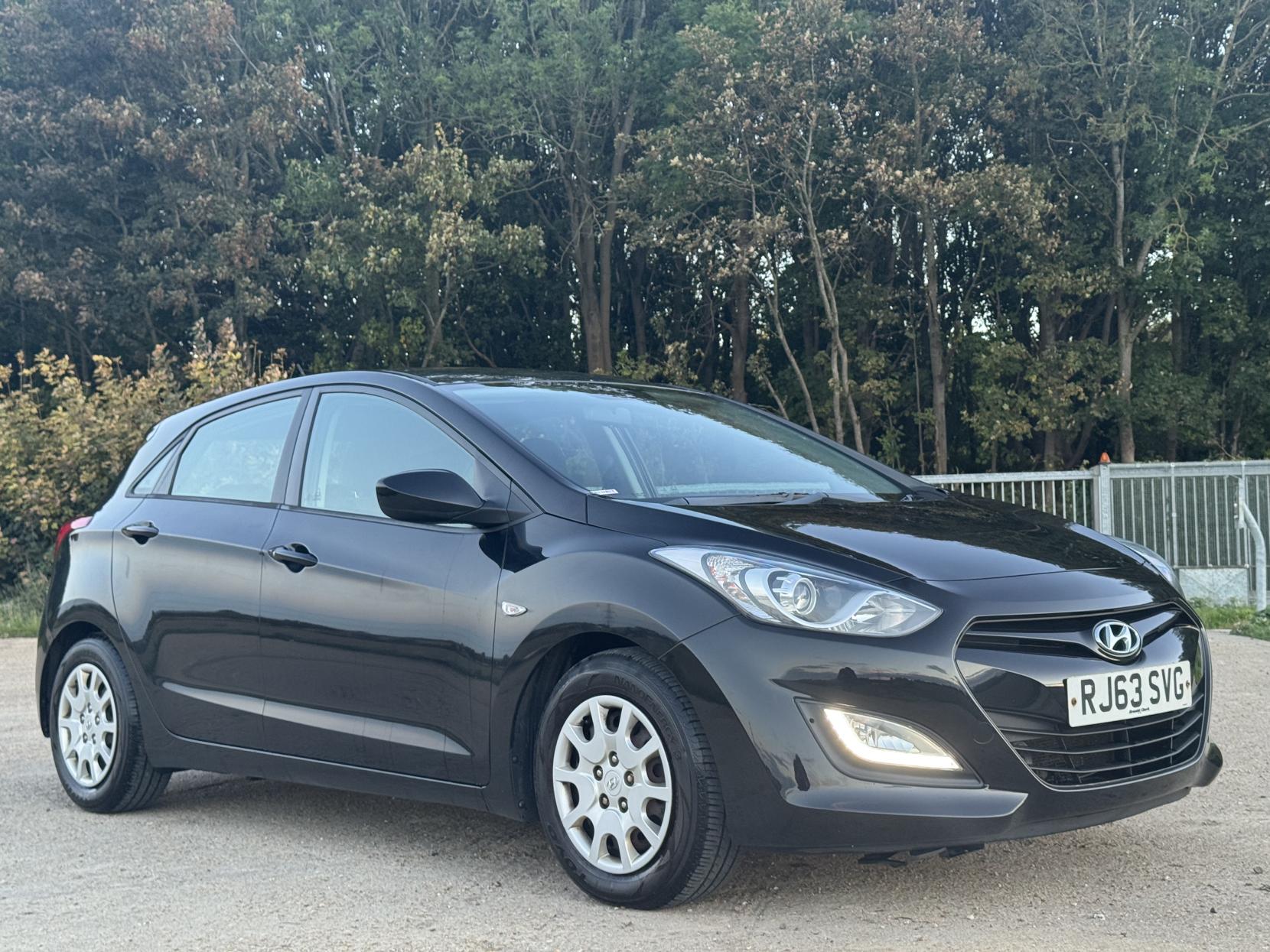 Hyundai i30 1.4 Classic Hatchback 5dr Petrol Manual Euro 5 (100 ps)