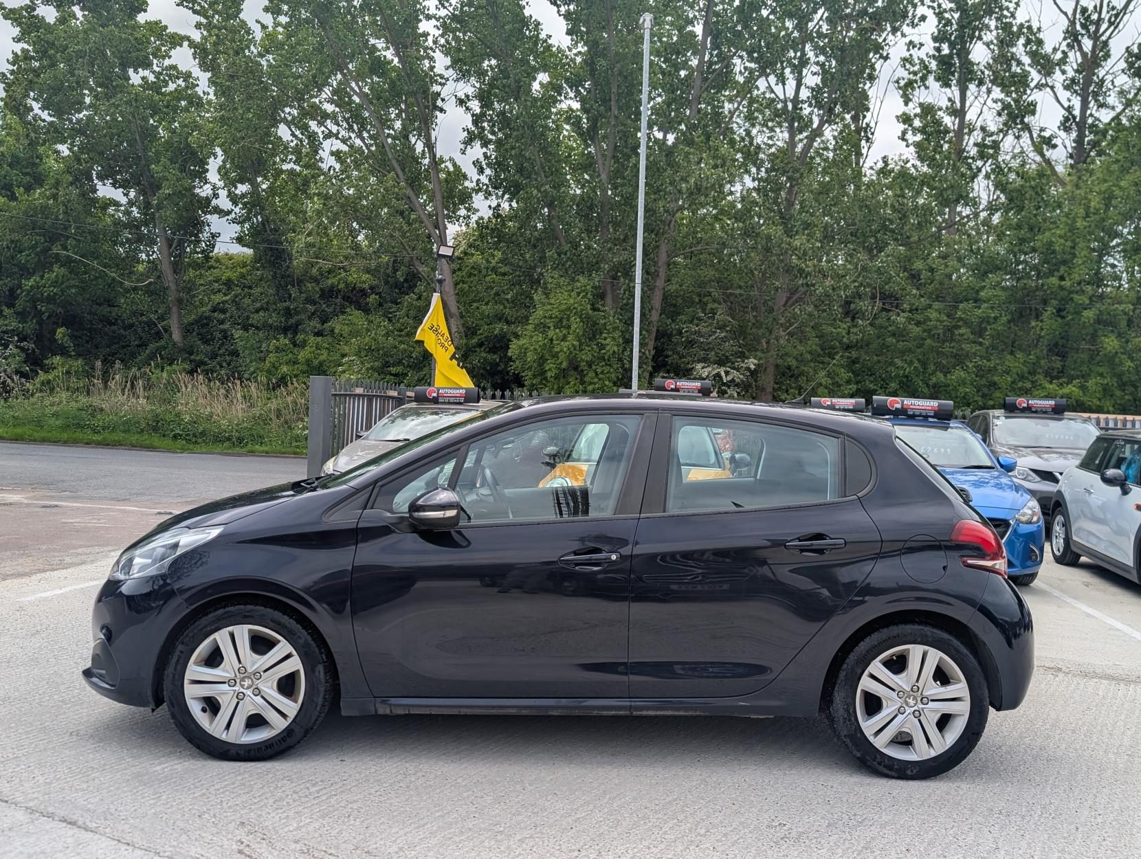 Peugeot 208 1.5 BlueHDi Active Hatchback 5dr Diesel Manual Euro 6 (s/s) (100 ps)