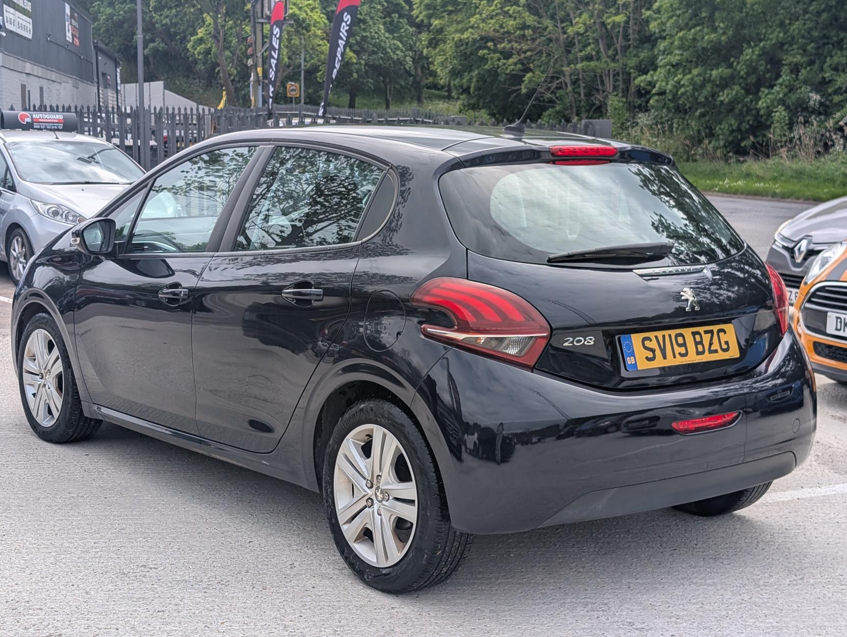 Peugeot 208 1.5 BlueHDi Active Hatchback 5dr Diesel Manual Euro 6 (s/s) (100 ps)